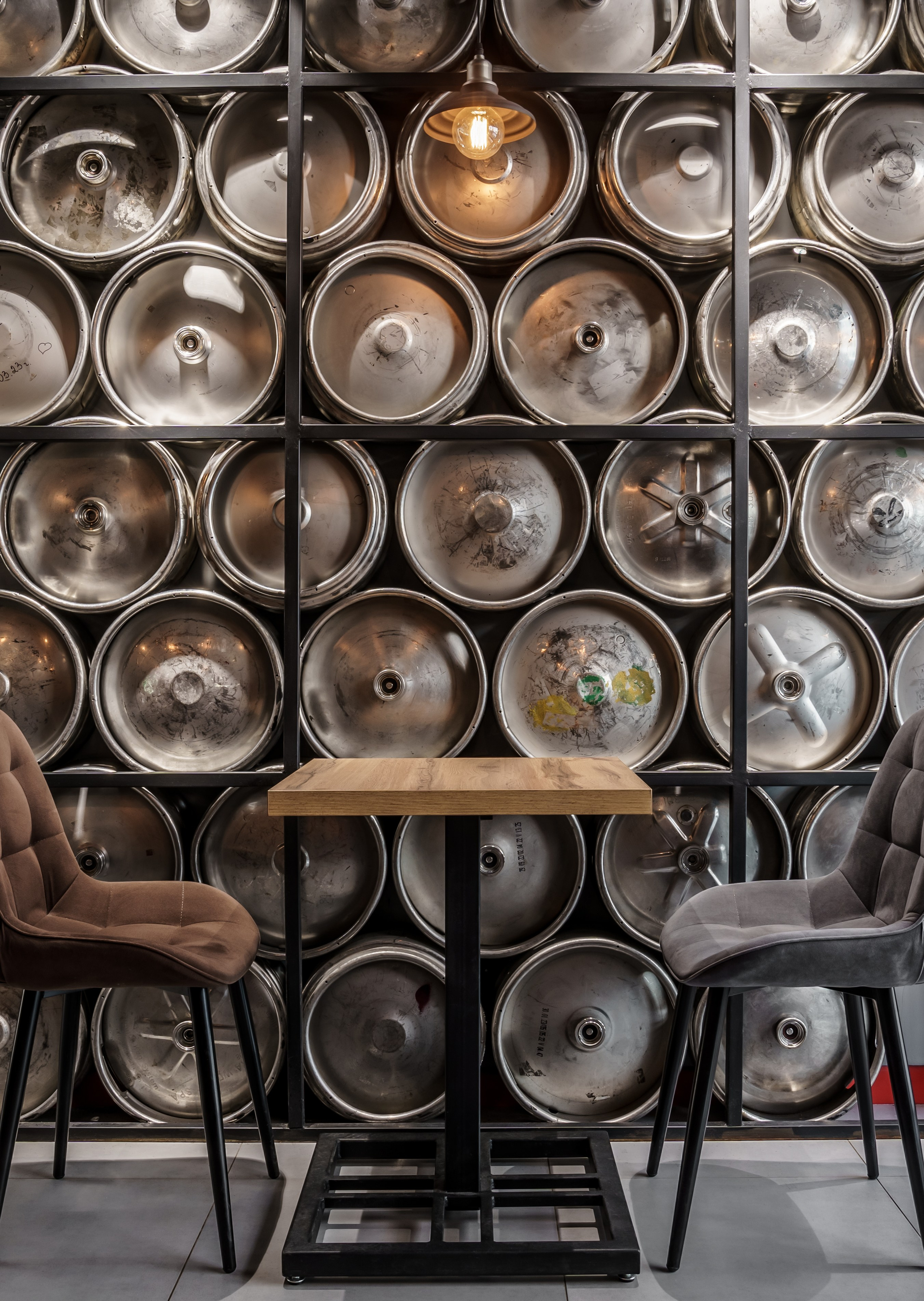 Пивной магазин-паб ProBEERKA. Интерьерный фотограф. Фотограф архитектуры