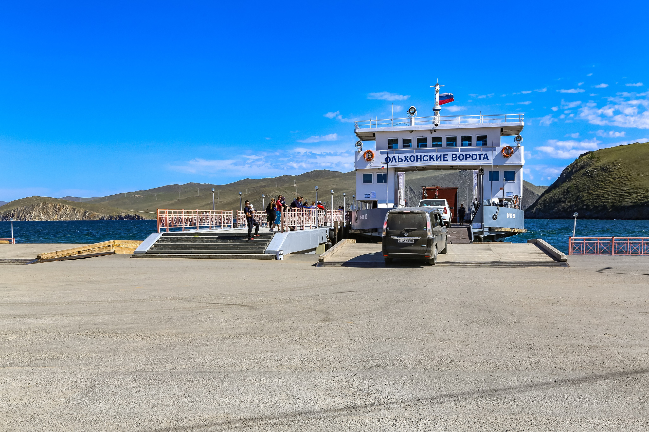 Байкал летний: легенды и святыни. Дарья Письменюк / Darya Leitstern — фотограф, музыкант, журналист, путешественник