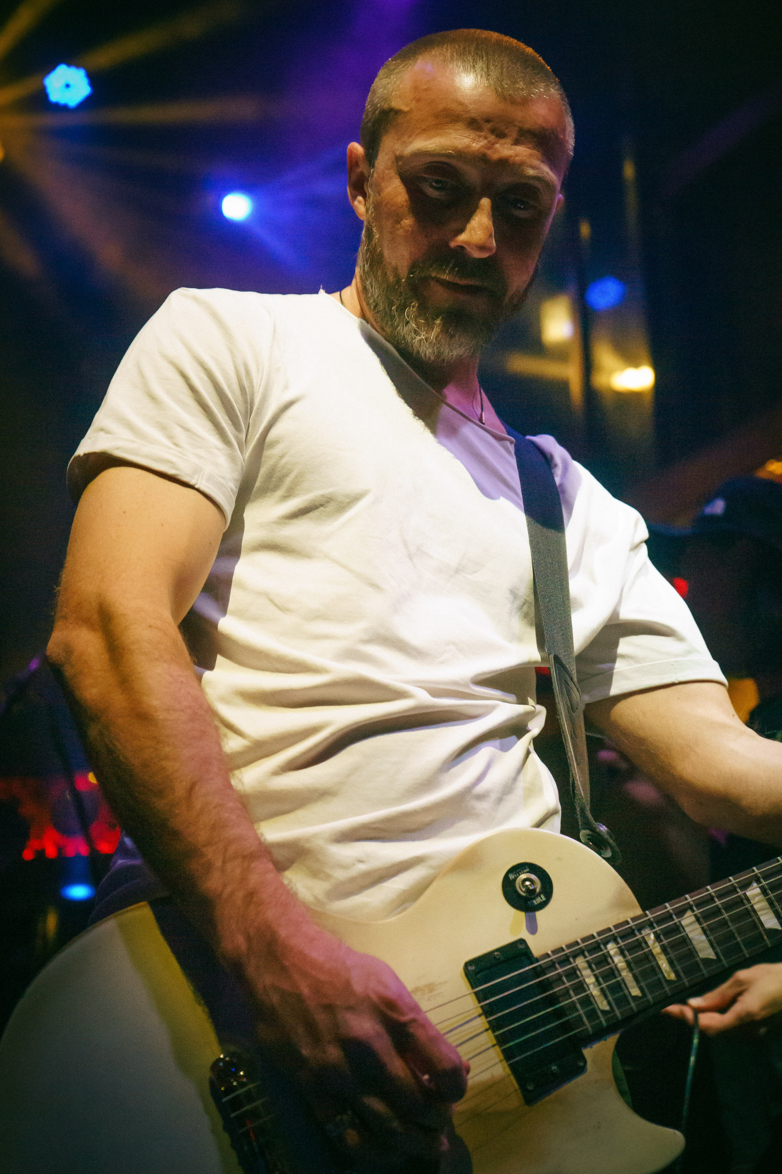 Гитарист группы "Горный Воздух"