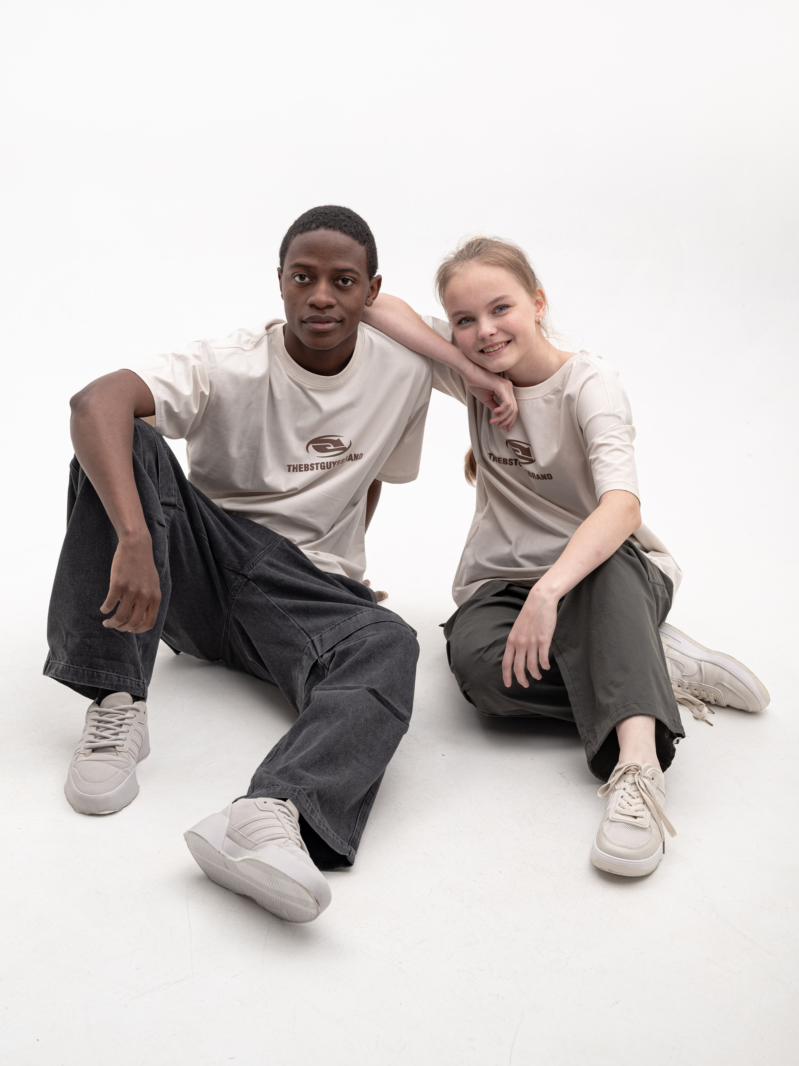 Подростковые вещи. Предметный фотограф, фото для маркетплейсов Пятигорск, КМВ