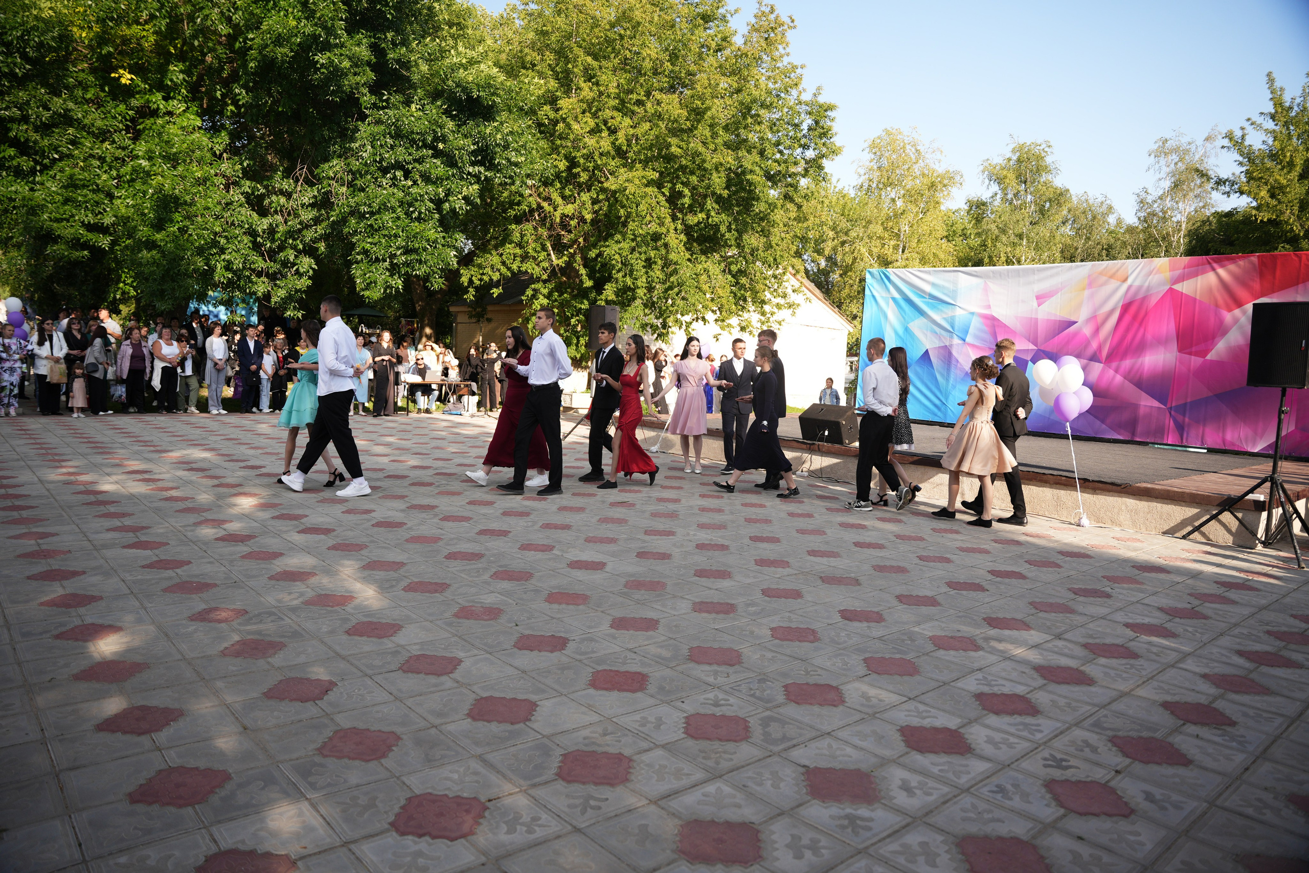 Выпускной в парке. Ольга Плаксина фотограф в Саратове