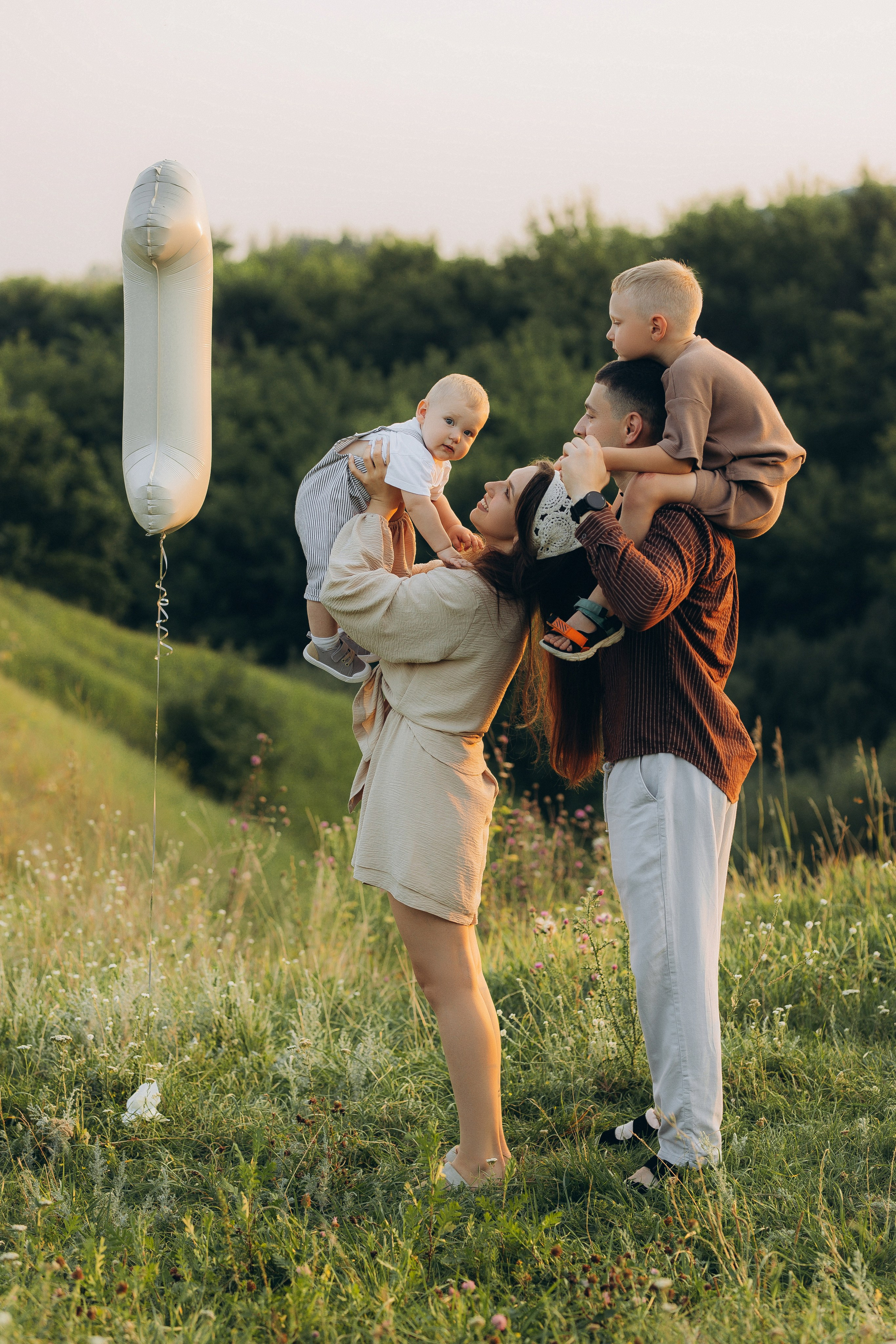 Наташа, Баха, Ратмир и Алихан🤍. Ph. Marina Reshetova