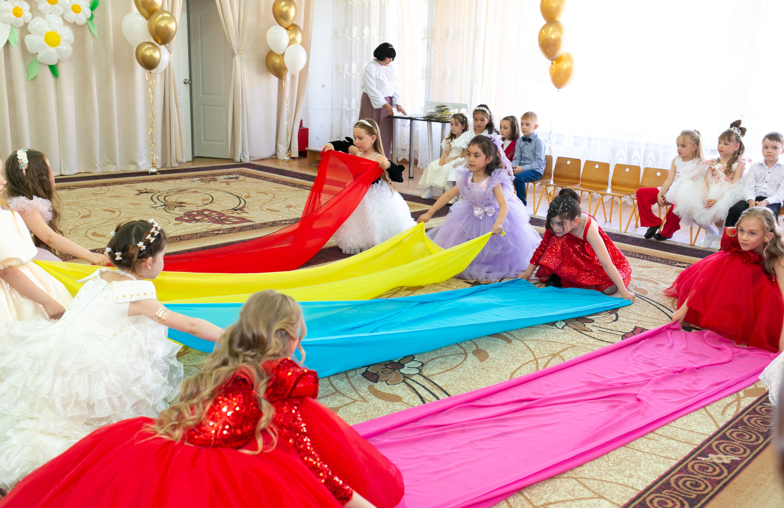 Выпускные и Утренники. Фотограф новорожденных и семейный фотограф НСО г. Бердск Марина Львова