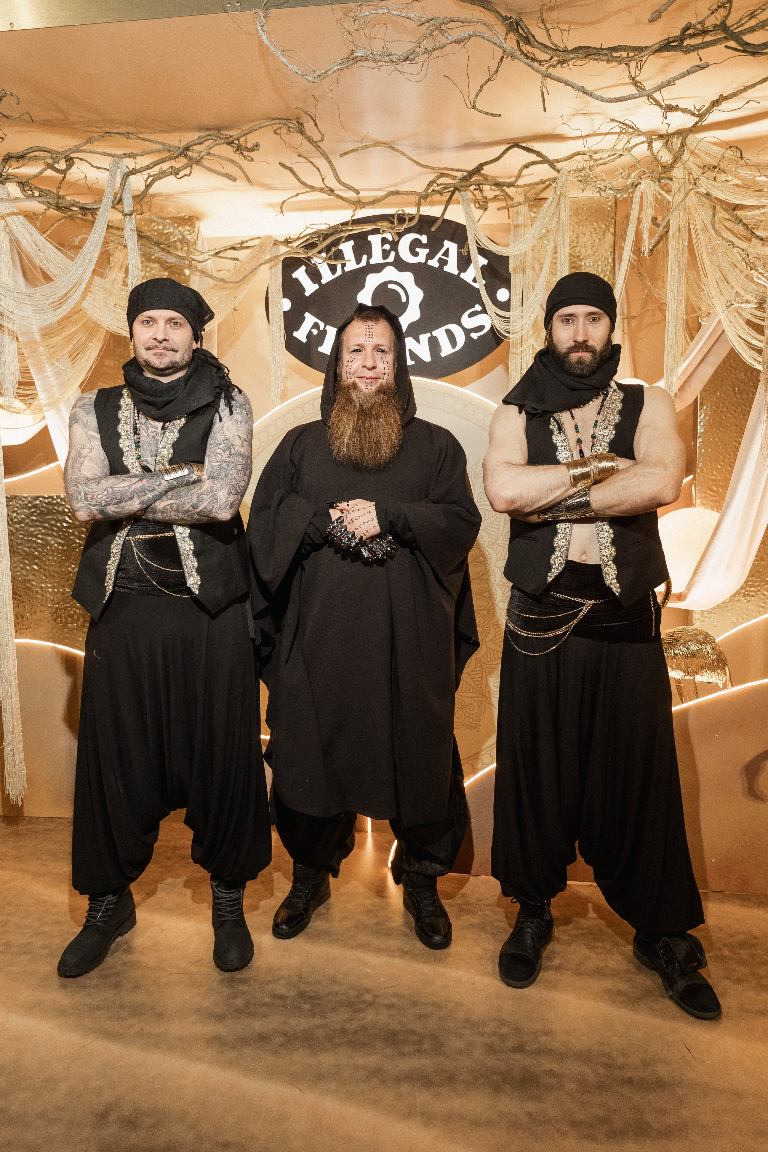 ILLEGAL FRIENDS — MIRAGE [PART I]. СВОИ. ФОТООТЧЕТЫ-СОБЫТИЯ-МЕСТА