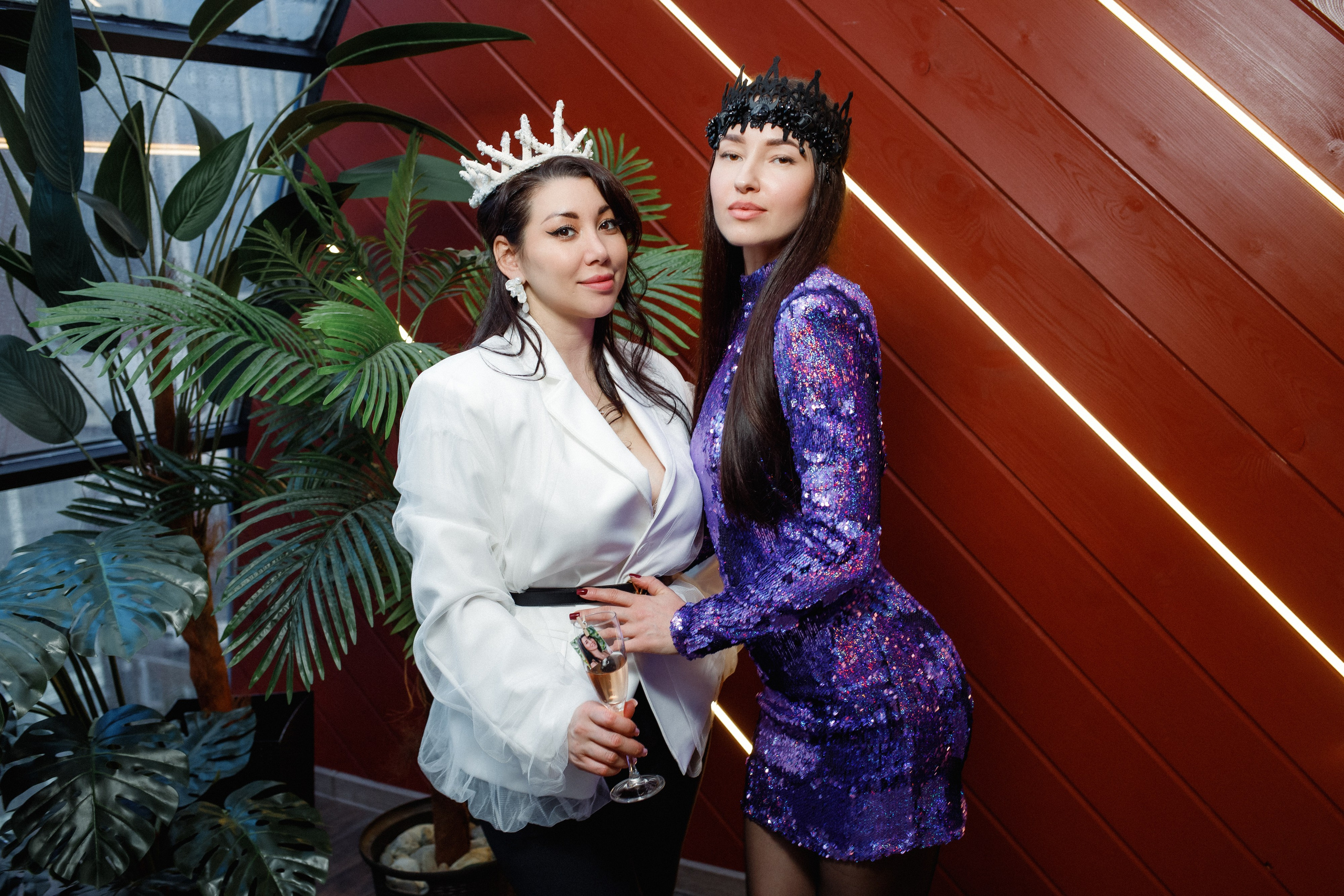 QUEEN KHV [12 ЛЕТ]. СВОИ. ФОТООТЧЕТЫ-СОБЫТИЯ-МЕСТА