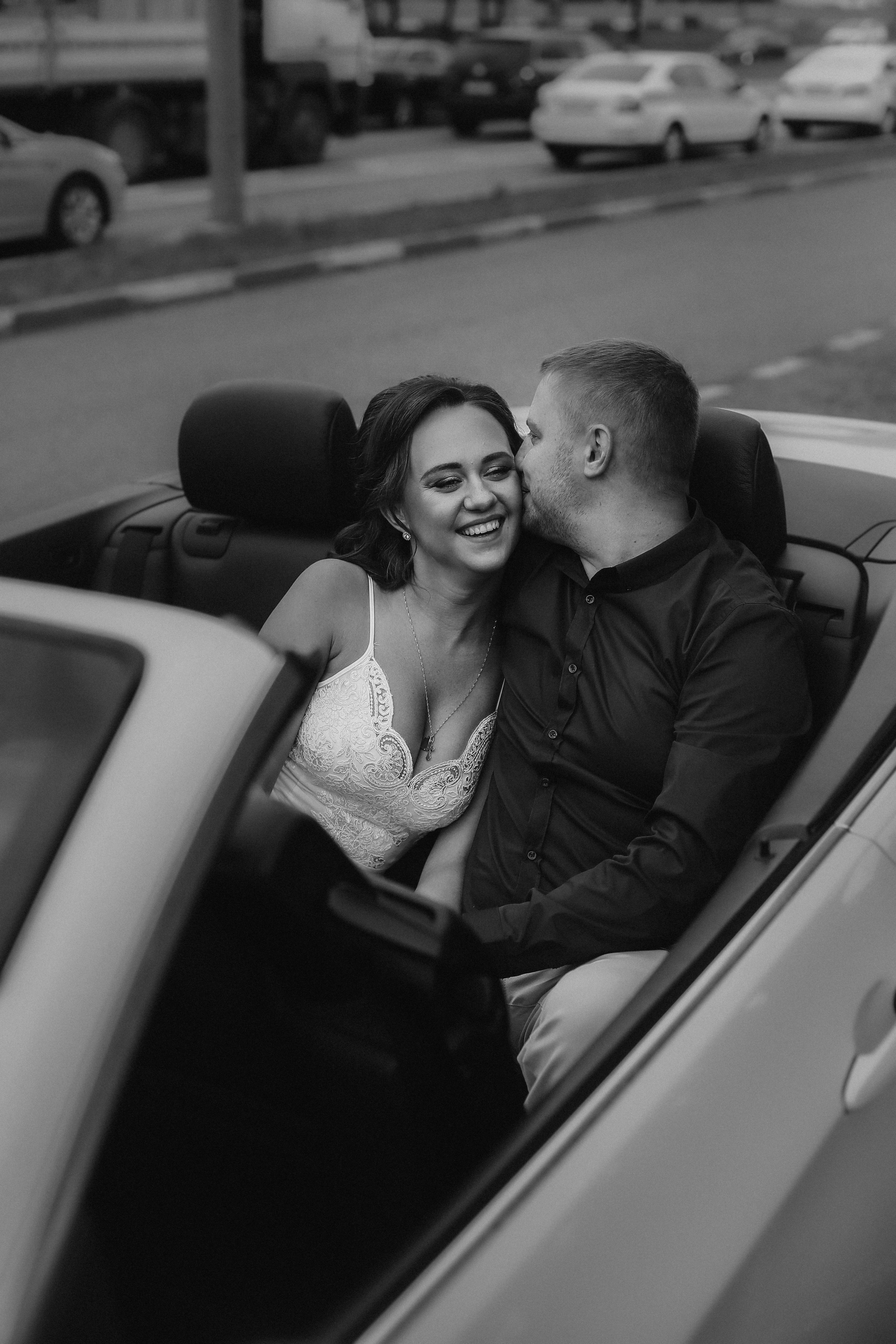 Свадебная прогулка в Ч\Б. Фотограф Антон Чупринин