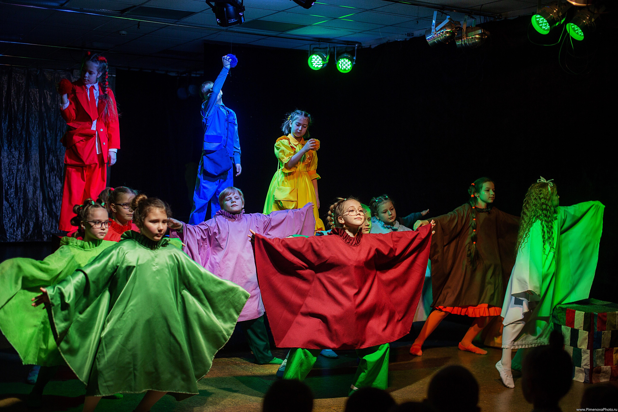 Карандаши «Театрум» ДТЦ, февраль. Семейный и детский фотограф в Петрозаводске