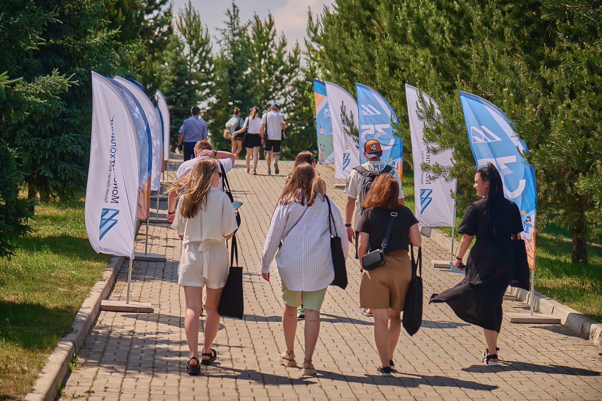 Монолитхолдинг — Емельяновское озеро. Фотограф Яковлев Роман — Красноярск