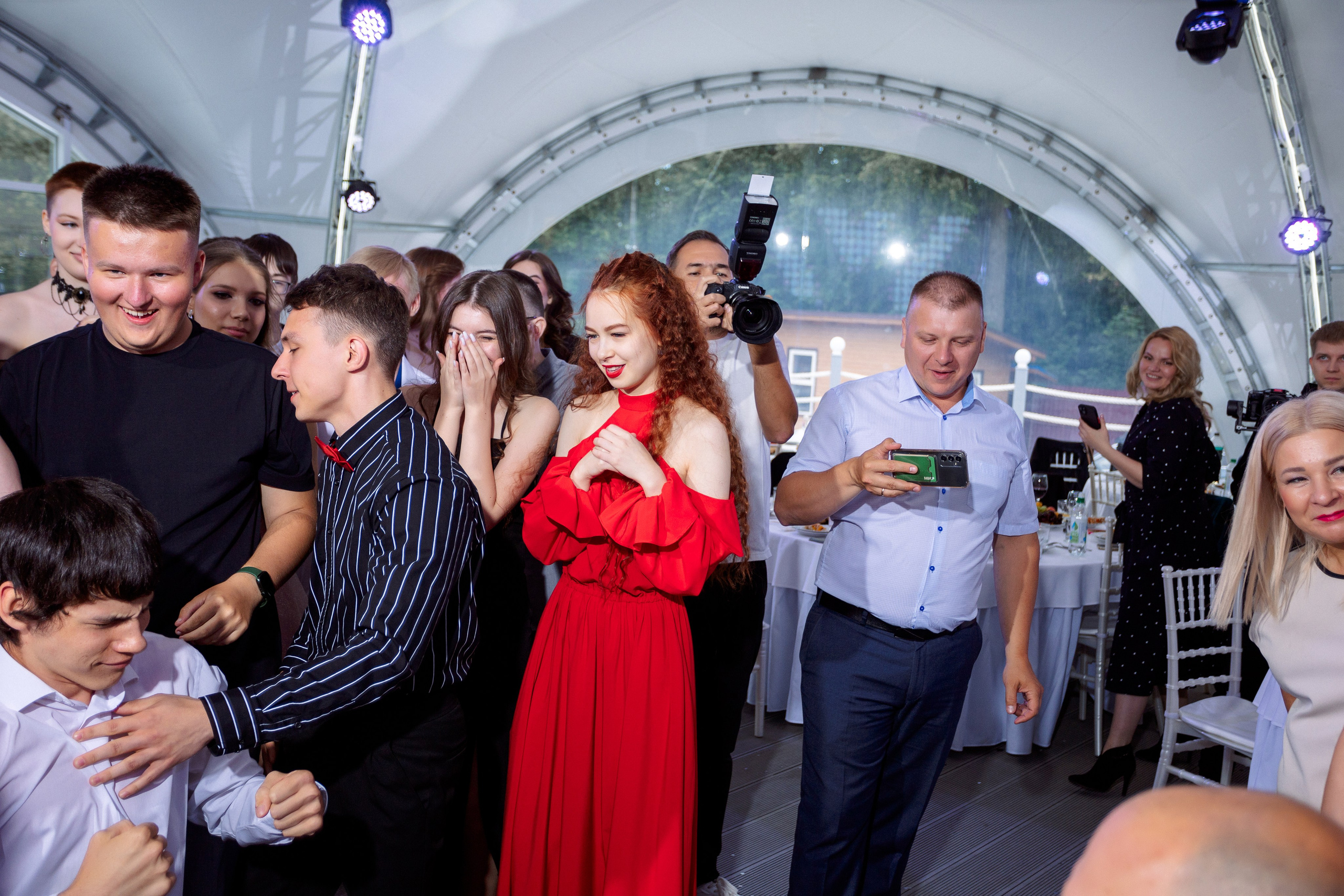 ВЫПУСКНОЙ: Волки-Липки. Все фото. Профессиональный фотограф в Ижевске Леша Петров