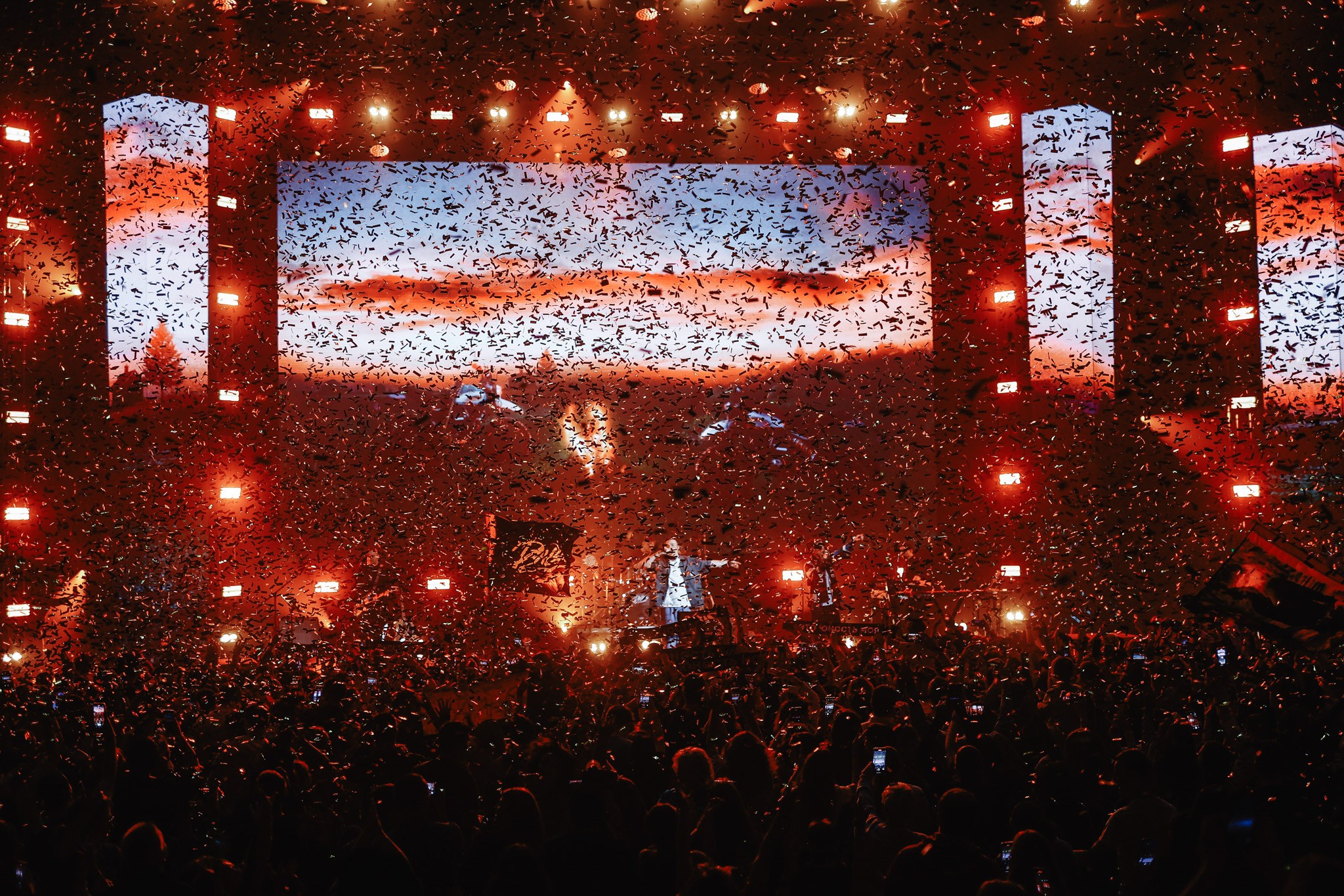 DABRO @CROCUS CITY HALL