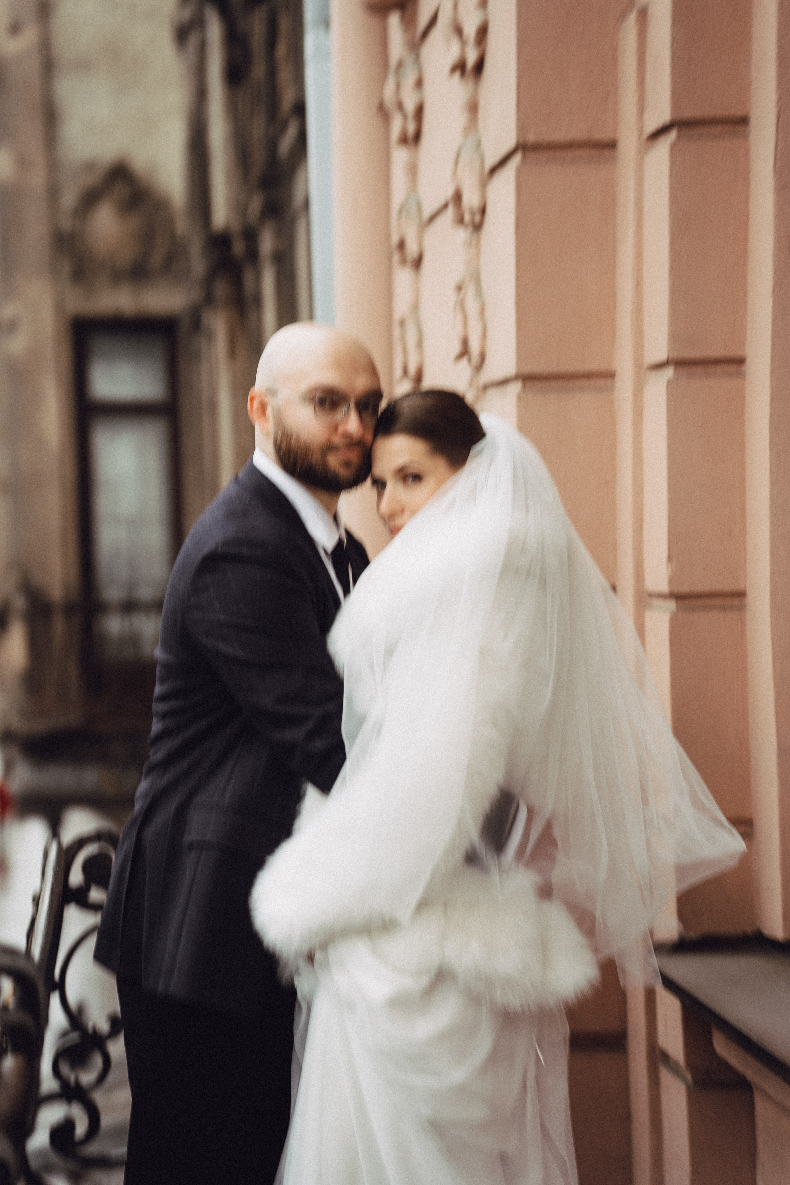 СВАДЕБНАЯ СЬЕМКА ВО ВТОРОМ ДВОРЦЕ (ДЕКАБРЬ) ТАКЖЕ СЬЕМКА В СТУДИИ НА ЧЕРНЫШЕВСКОЙ. Профессиональный фотограф, Санкт-Петербург — Виктория Богомолова