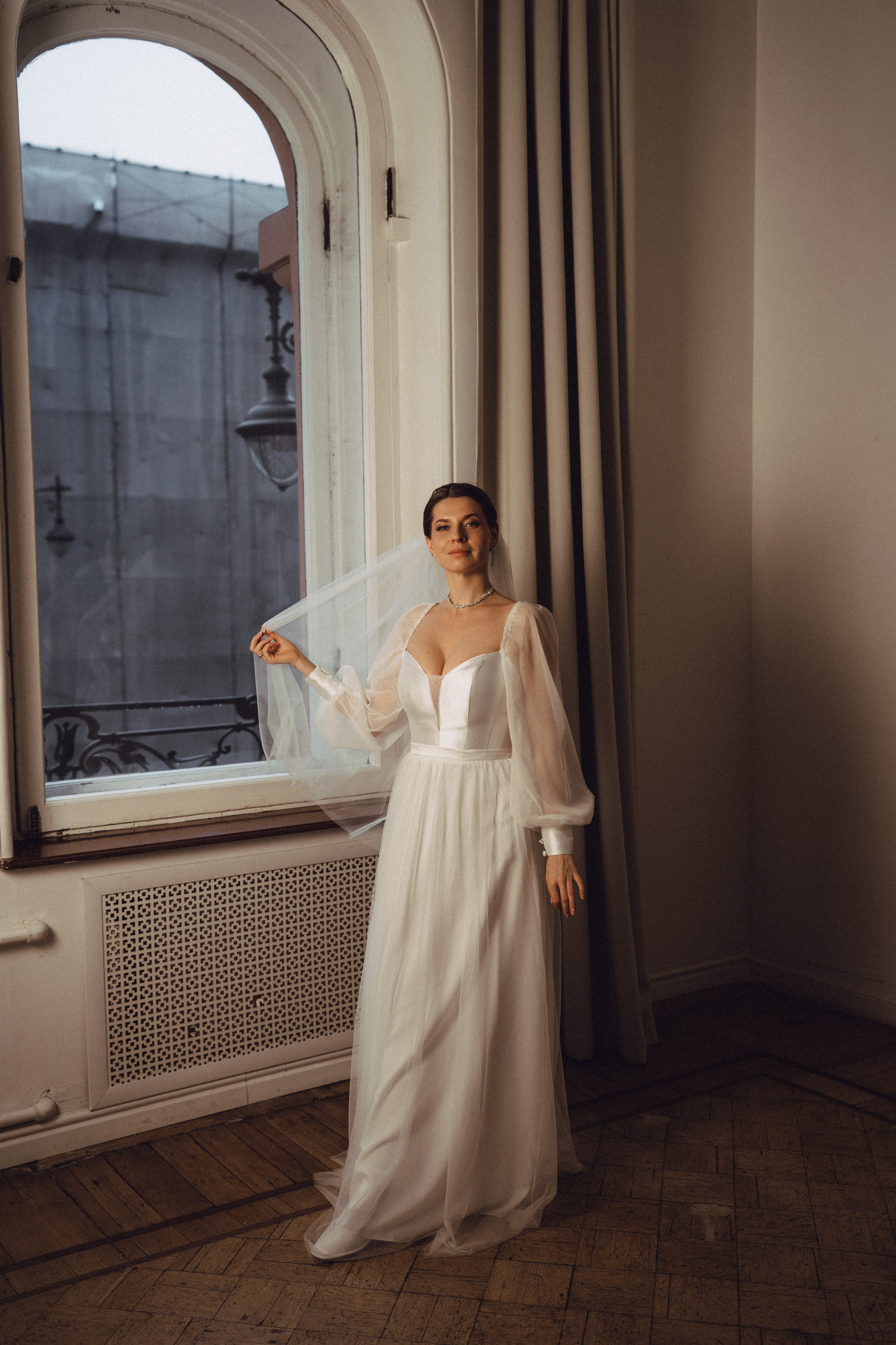 СВАДЕБНАЯ СЬЕМКА ВО ВТОРОМ ДВОРЦЕ (ДЕКАБРЬ) ТАКЖЕ СЬЕМКА В СТУДИИ НА ЧЕРНЫШЕВСКОЙ. Профессиональный фотограф, Санкт-Петербург — Виктория Богомолова