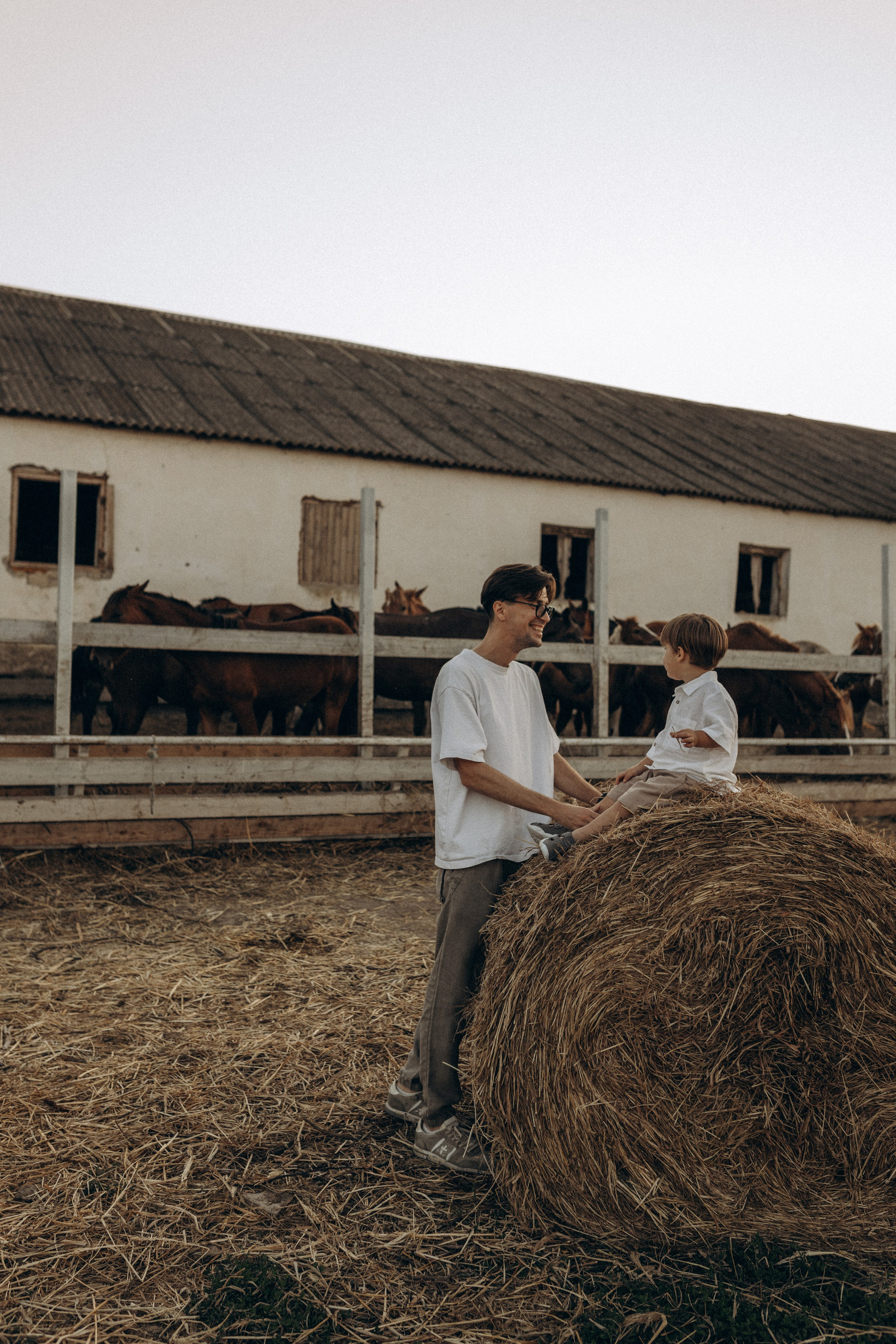 Миша Таня и Лев на ферме. Семейный фотограф в Новороссийске и Анапе Александра Яковлева