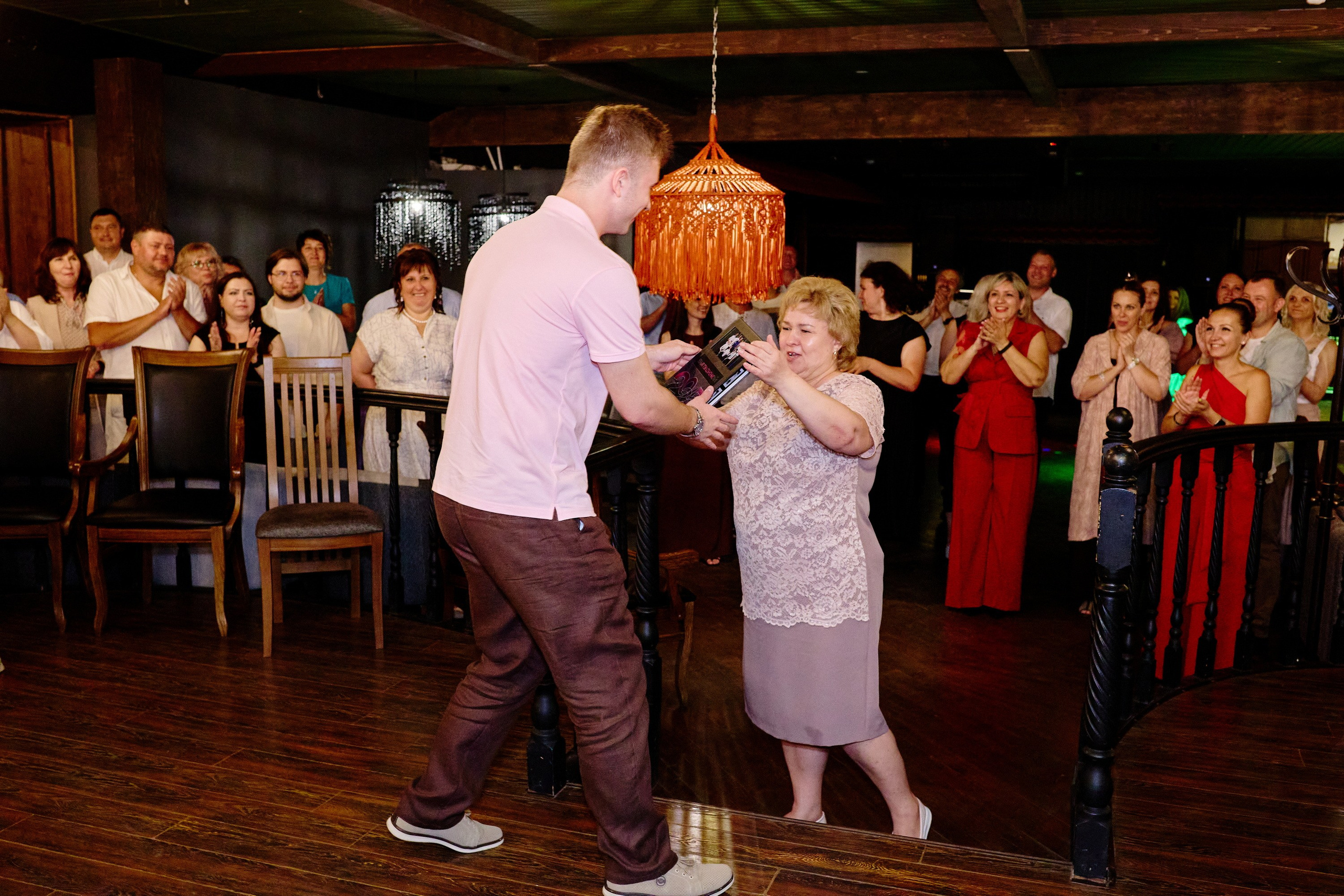 Выпускной 35 Сош. Фотограф Выпускные альбомы Таганрог Сергей Коробченко