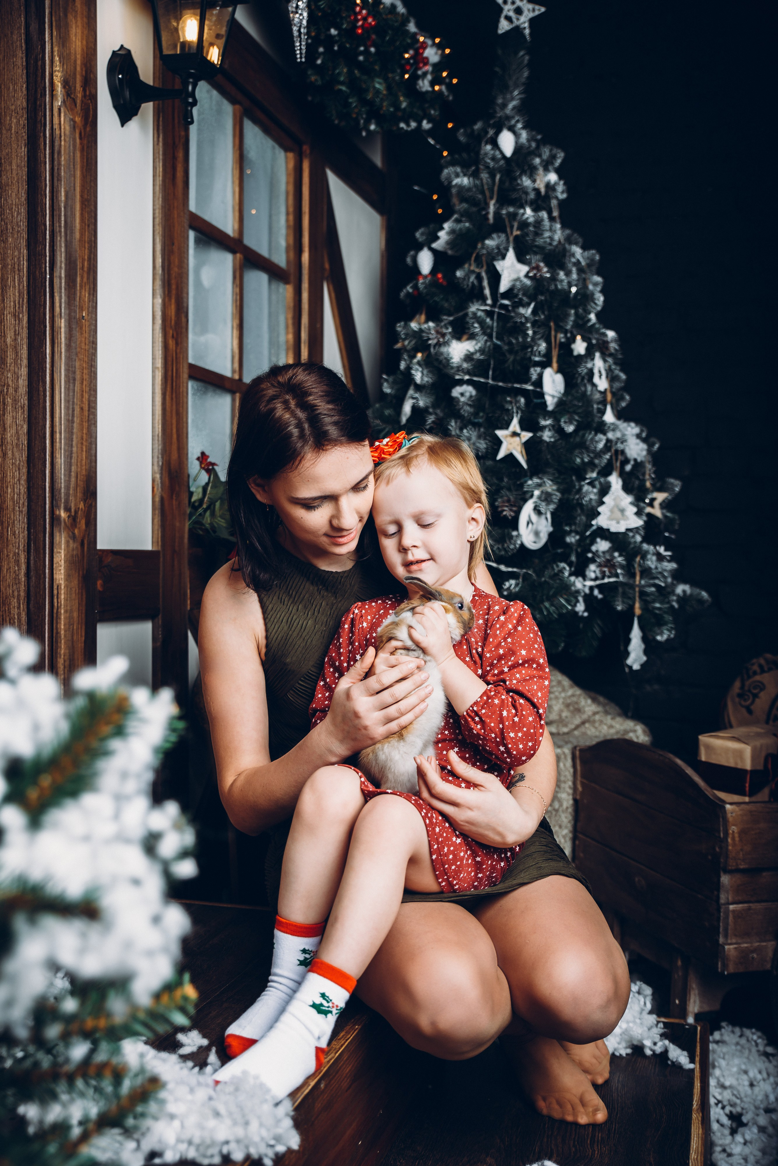 Новогодняя семейная фотосессия минск недорого мама с дочкой