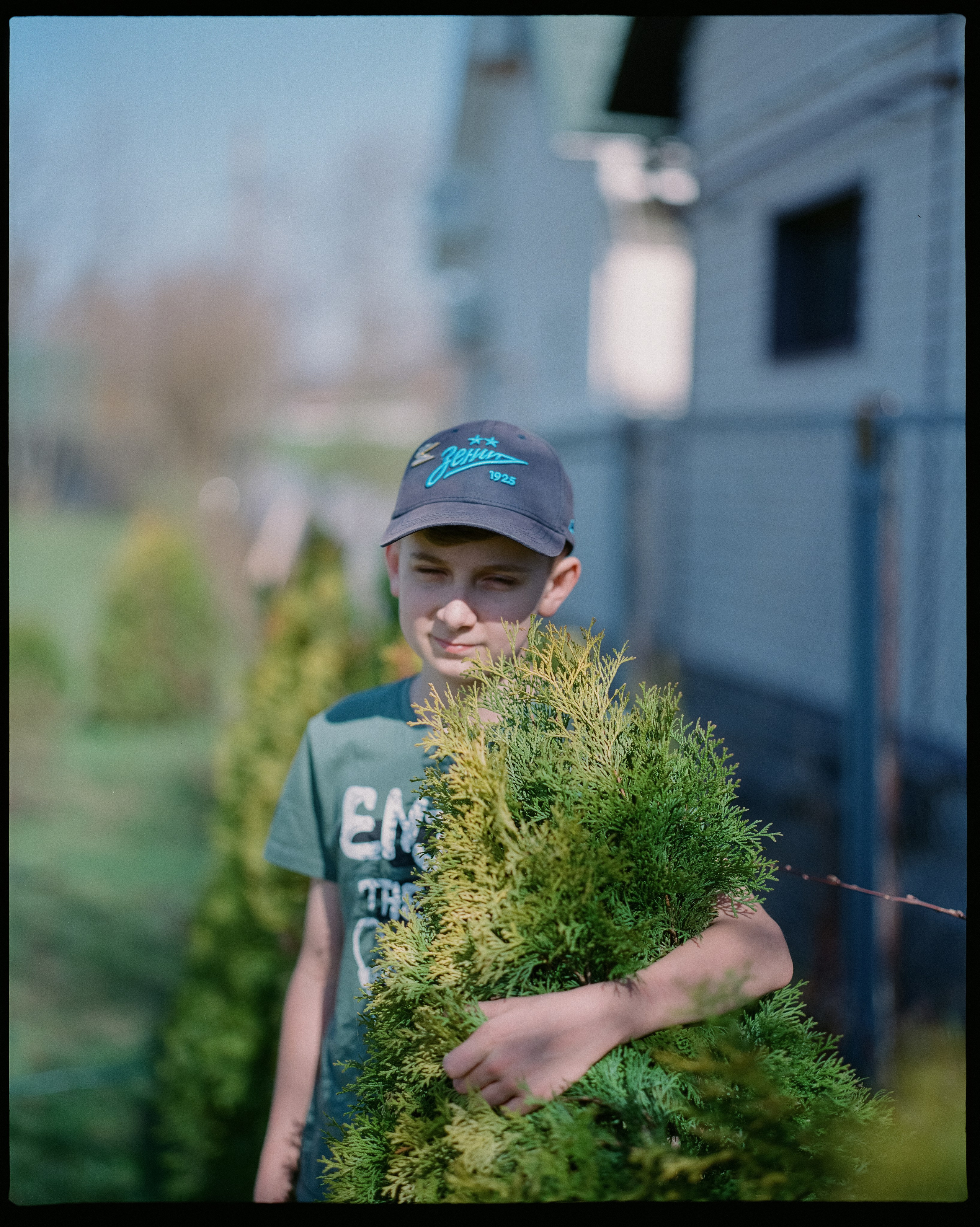 Pentax 67 — SMC Pentax 67 105 mm f/2.4 | Fujicolor Pro 400H | Давыдовское 3 мая 2025 года