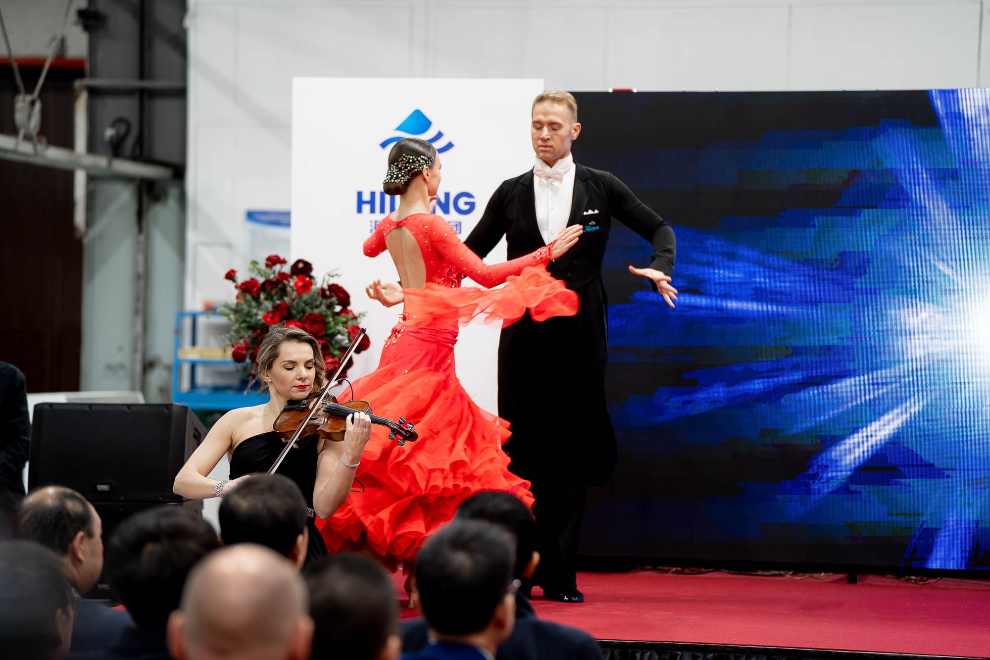 Открытие сервисного центра HILONG. Сергей Кошкин. Репортажная и ивент-фотография в Сургуте