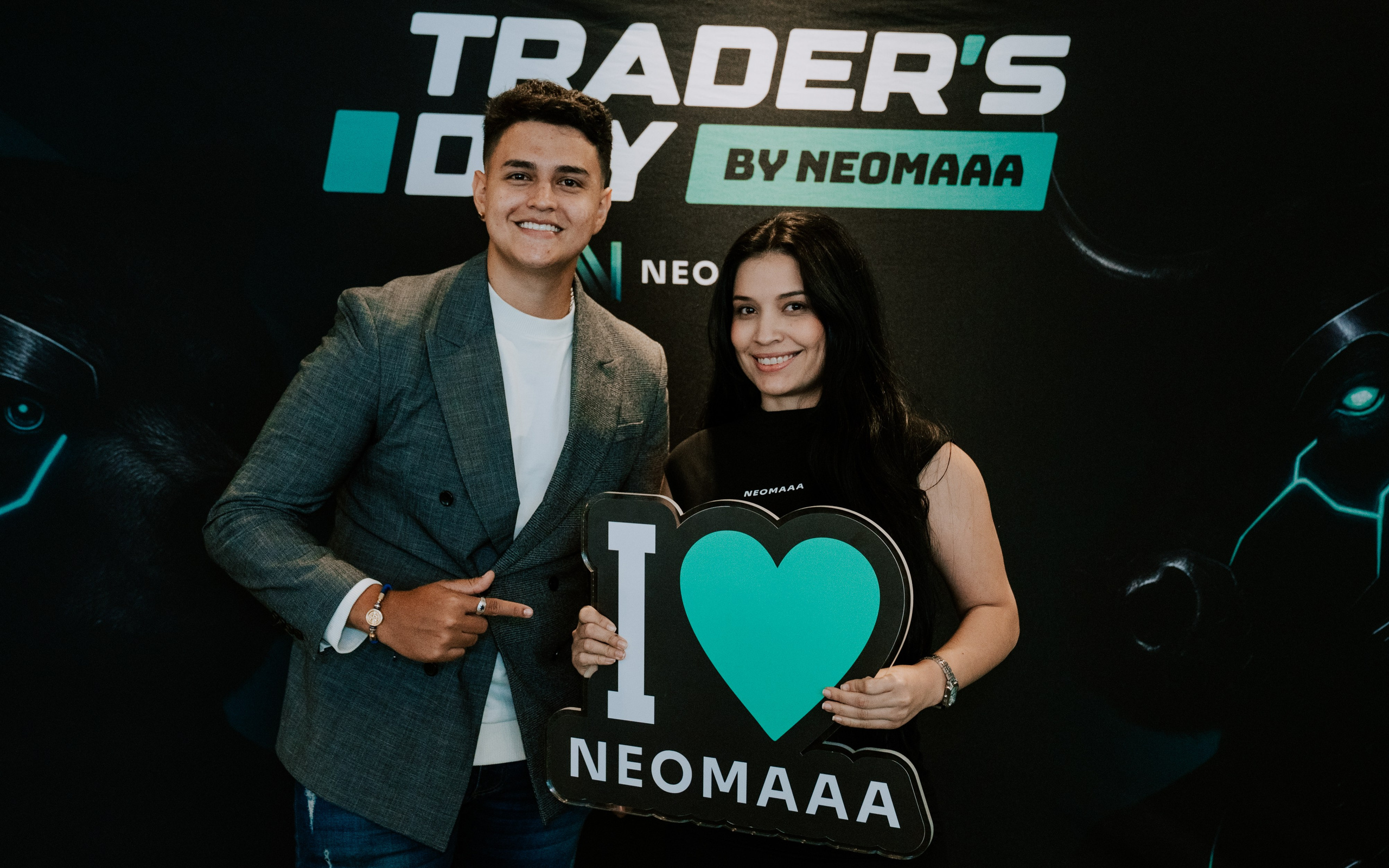 TRADERS DAY By NeomAAA Bogota. NeomAAA Funds Gallery