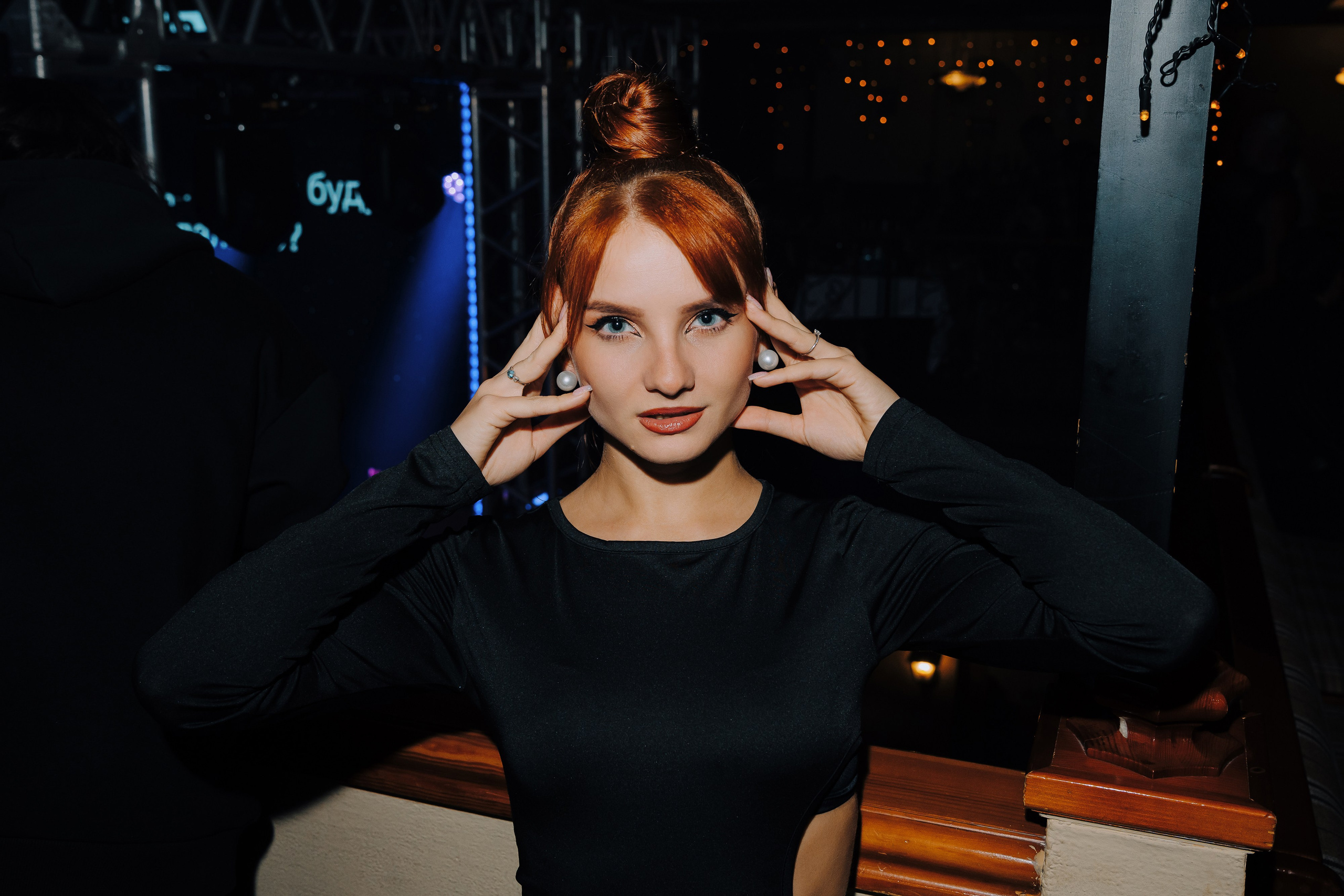 20 ЛЕТ МЕГАПОЛИС ЧЕЛЯБИНСК ХЕДЛАЙНЕР ЕЛКА. Репортажный фотограф Зуев Роман г. Челябинск