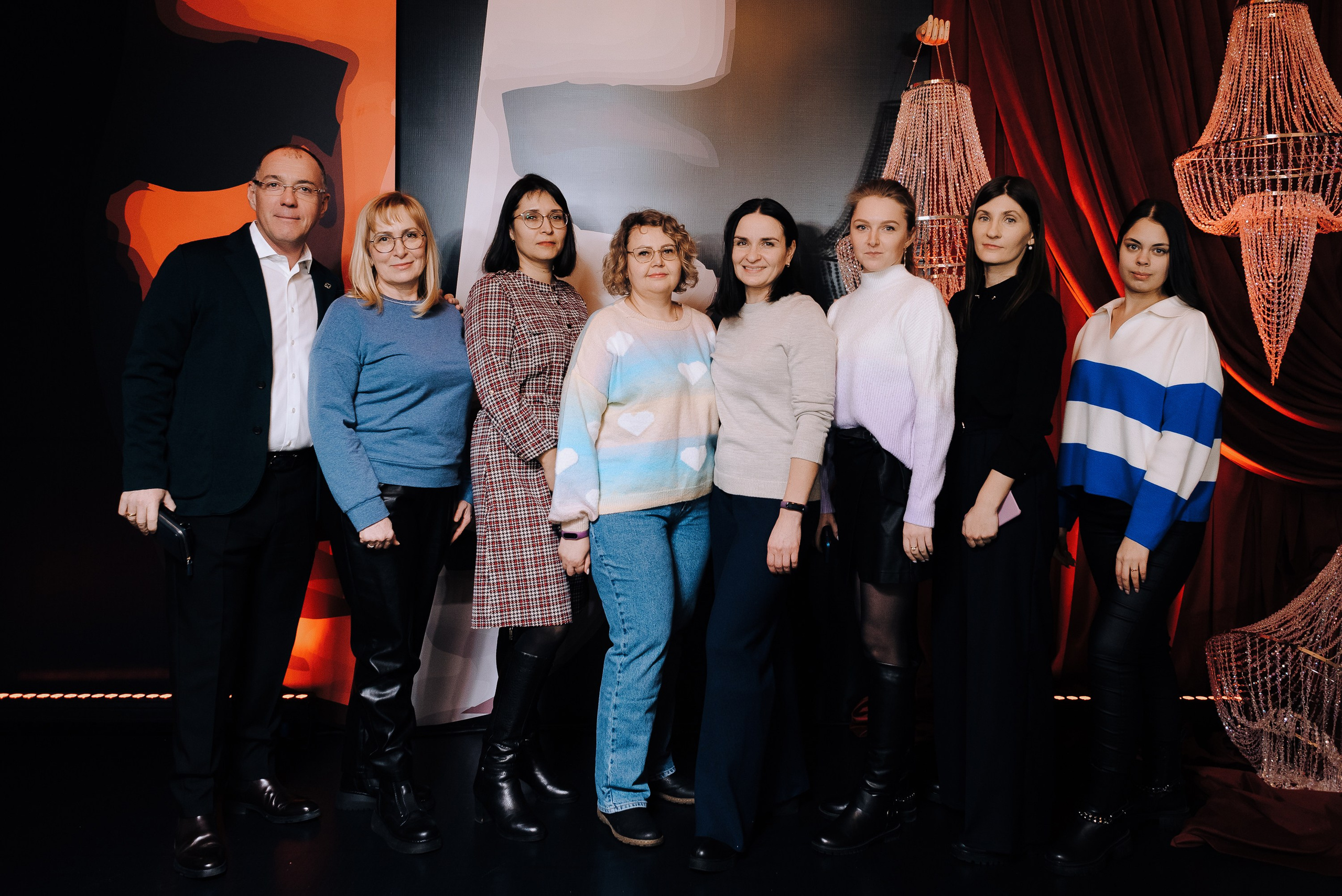 СПЕКТАКЛЬ «ВОЛШЕБНЫЕ ОЧКИ» ОПТИК-ЦЕНТР. Репортажный фотограф Зуев Роман г. Челябинск