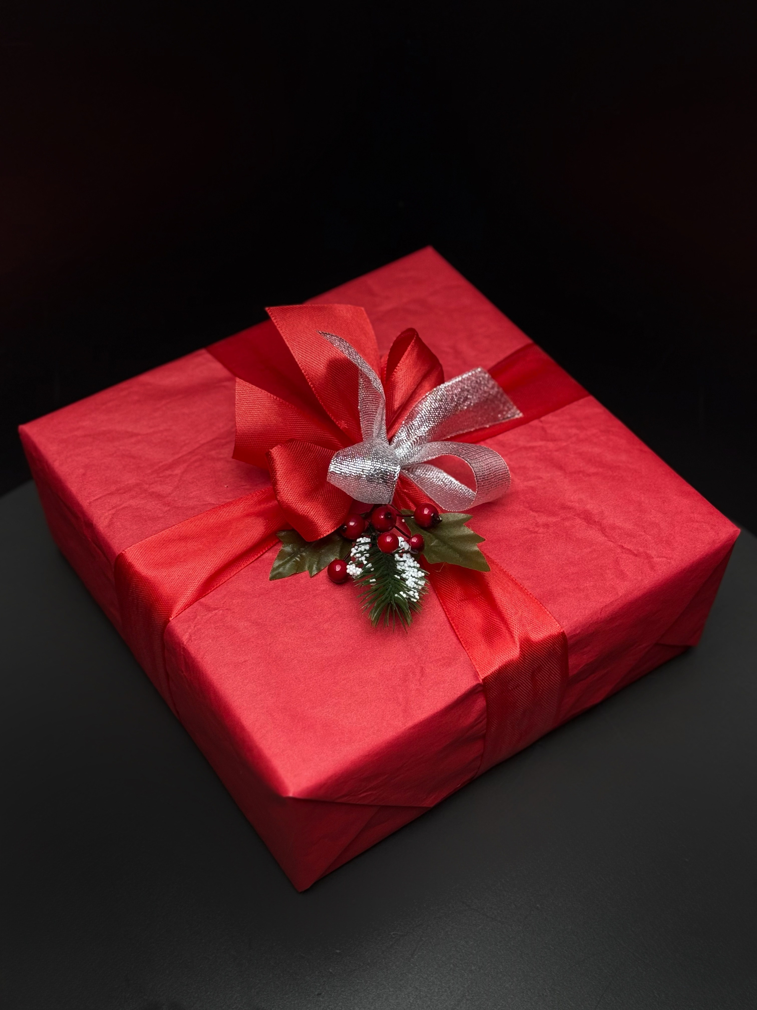 Новогоднее оформление подарка. Студия подарочных наборов «Владия»