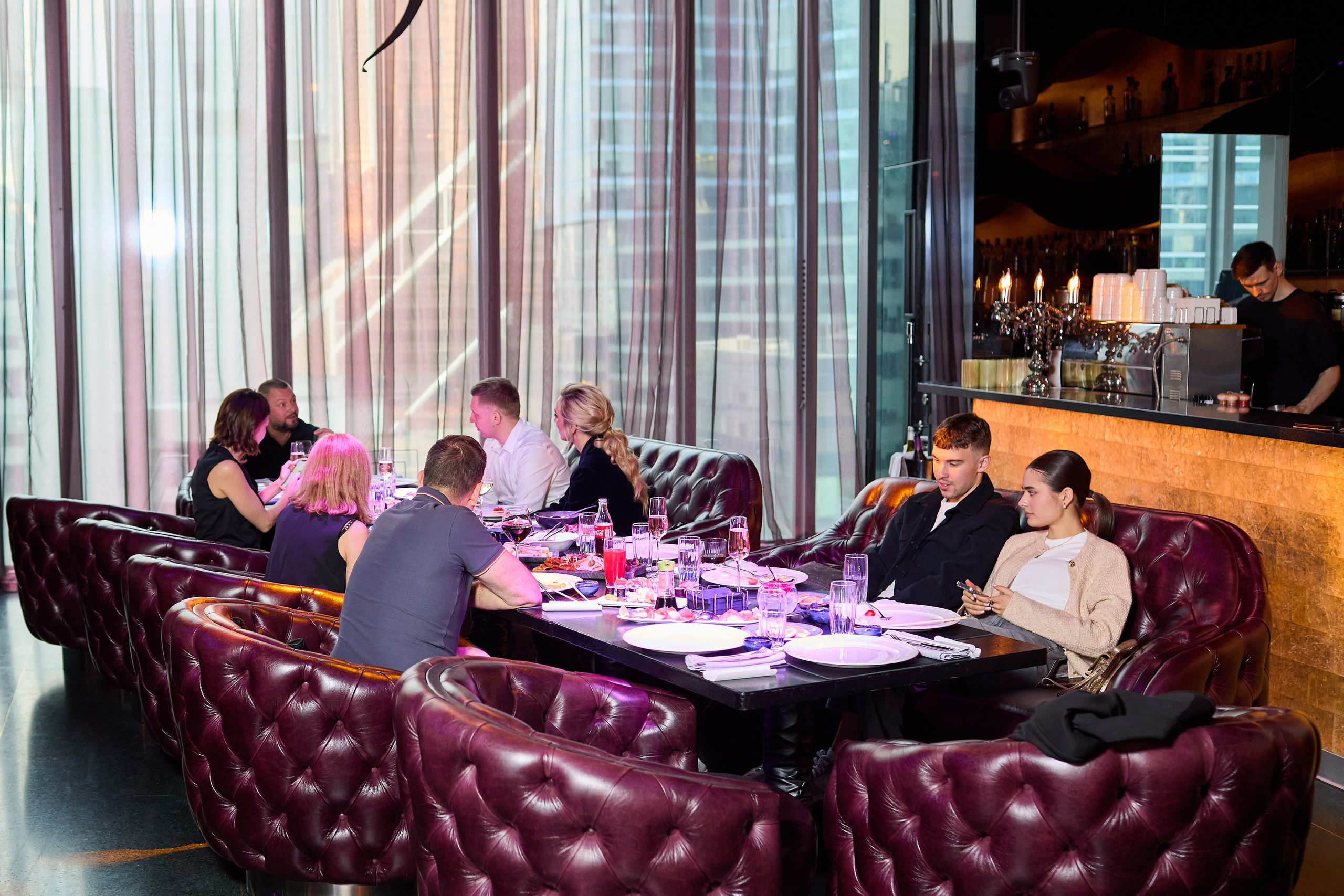 Юбилей в City Voice & Six Floor. Александр Осин — корпоративный и семейный фотограф в Москве