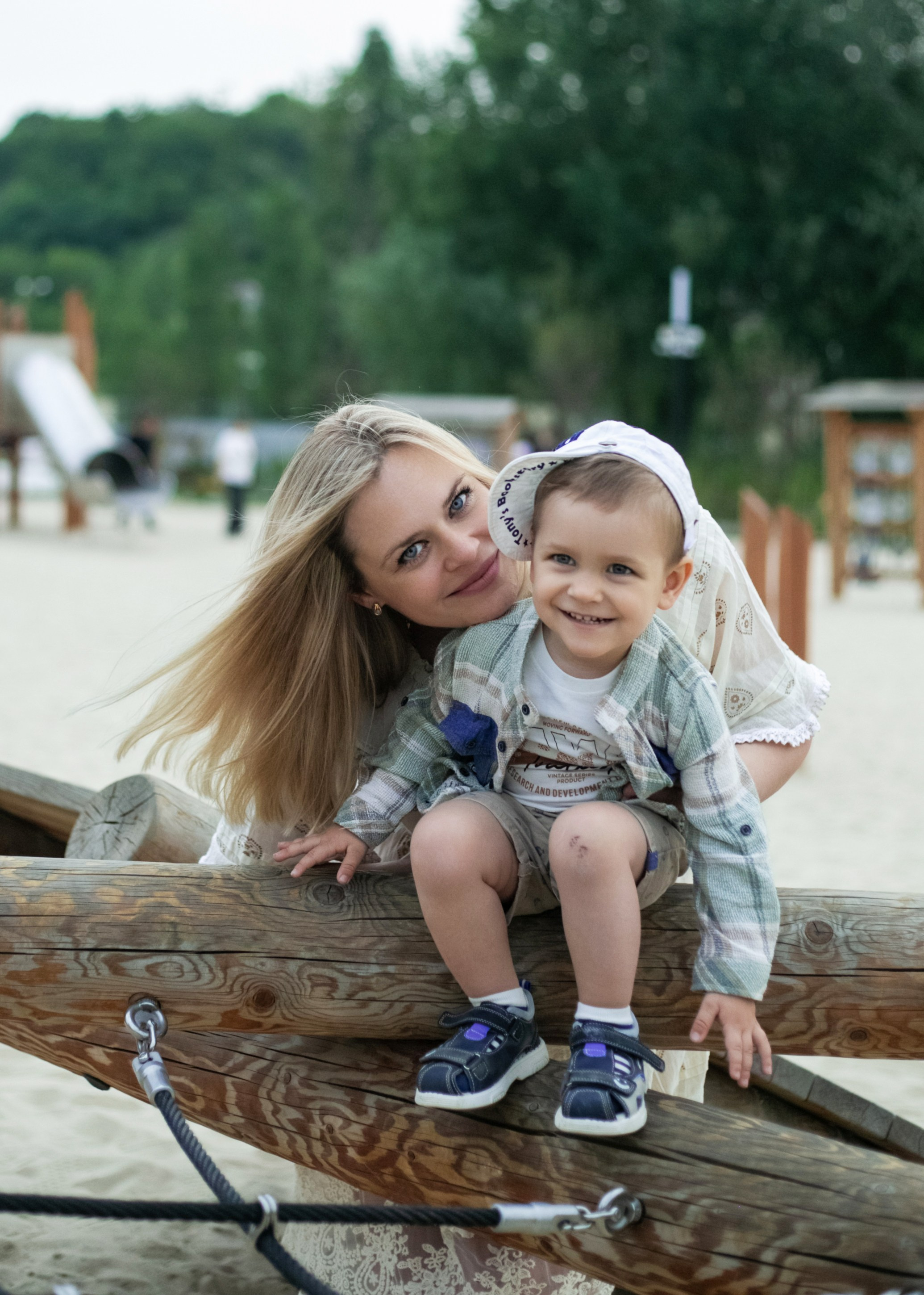 Семейная фотосессия — прогулка по набережной. Вера Соколова фотограф Воронеж