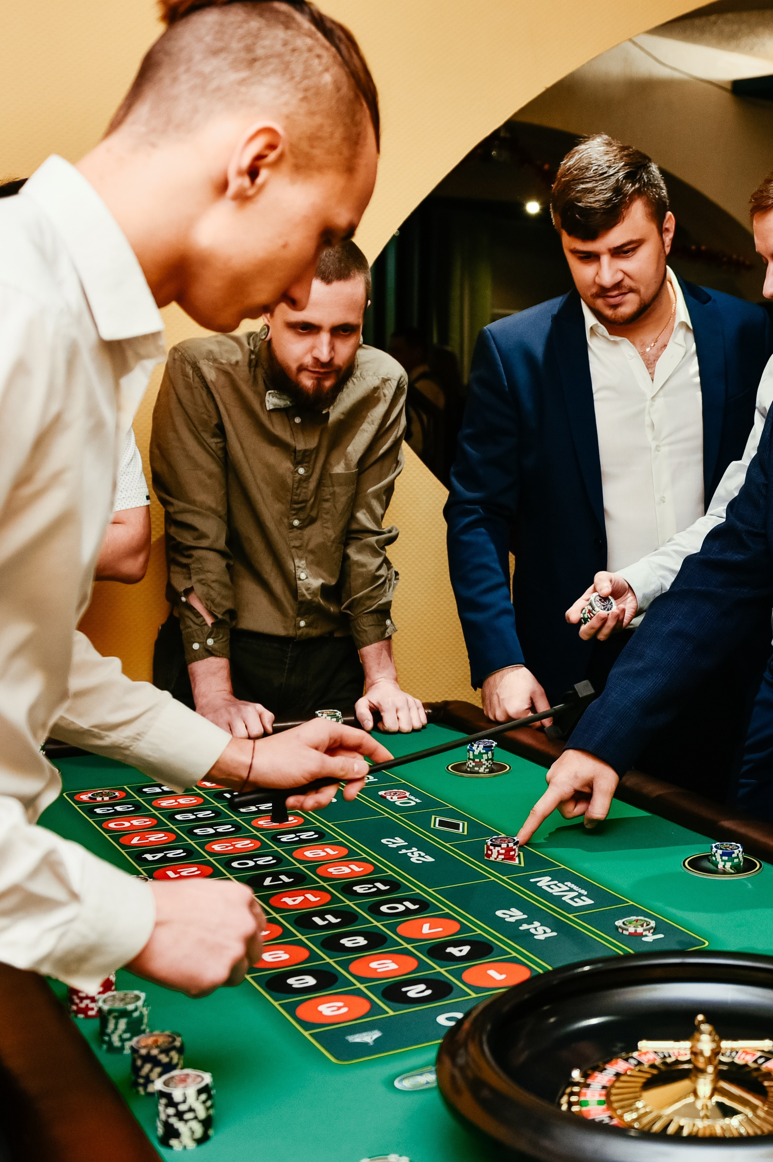 Поздравление мужчин с 23 февраля в офисе | Корпоратив под ключ. Организация свадеб и корпоративов До Мурашек Ростов-на-Дону