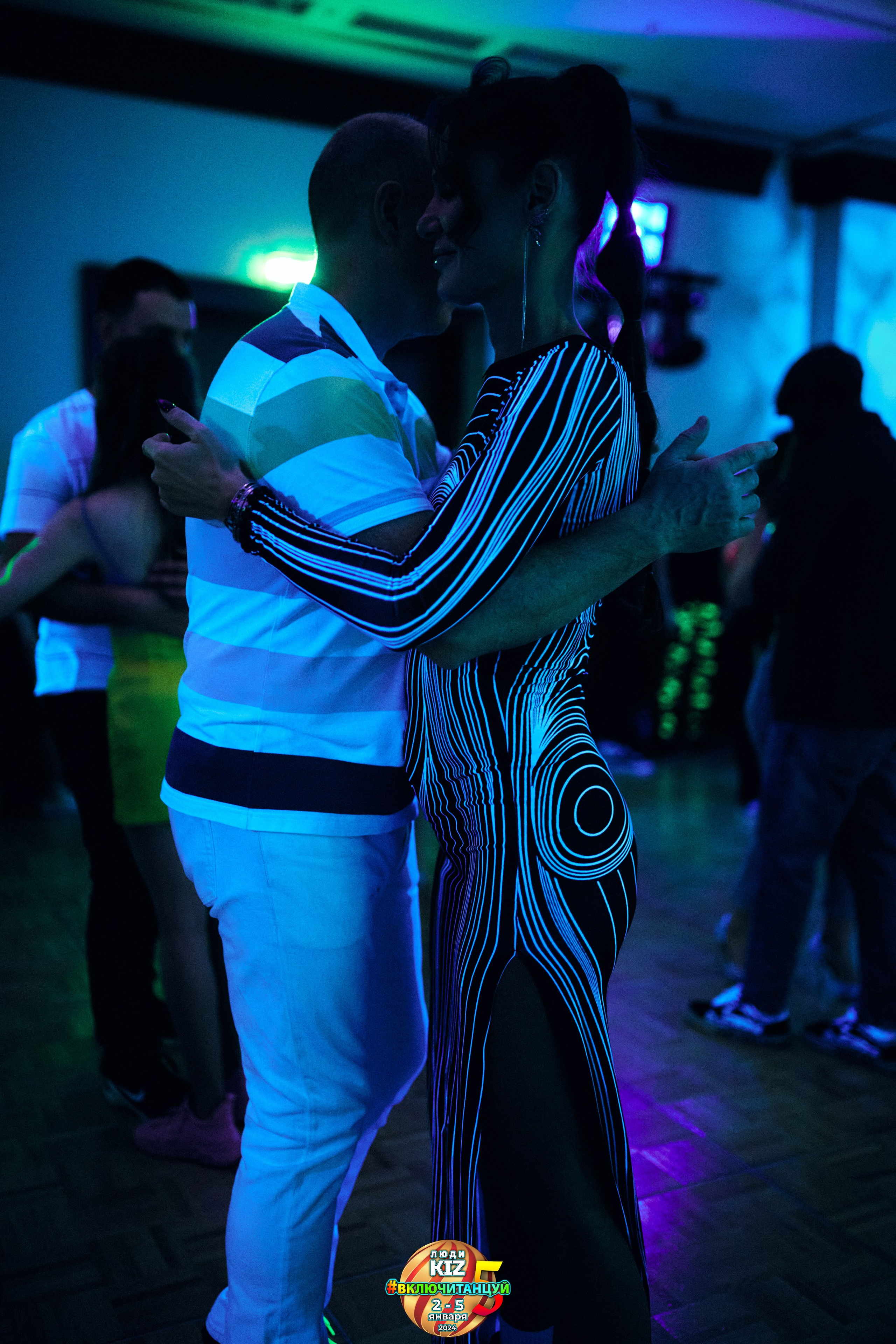 Neon Party Люди Киз. Свадебный фотограф