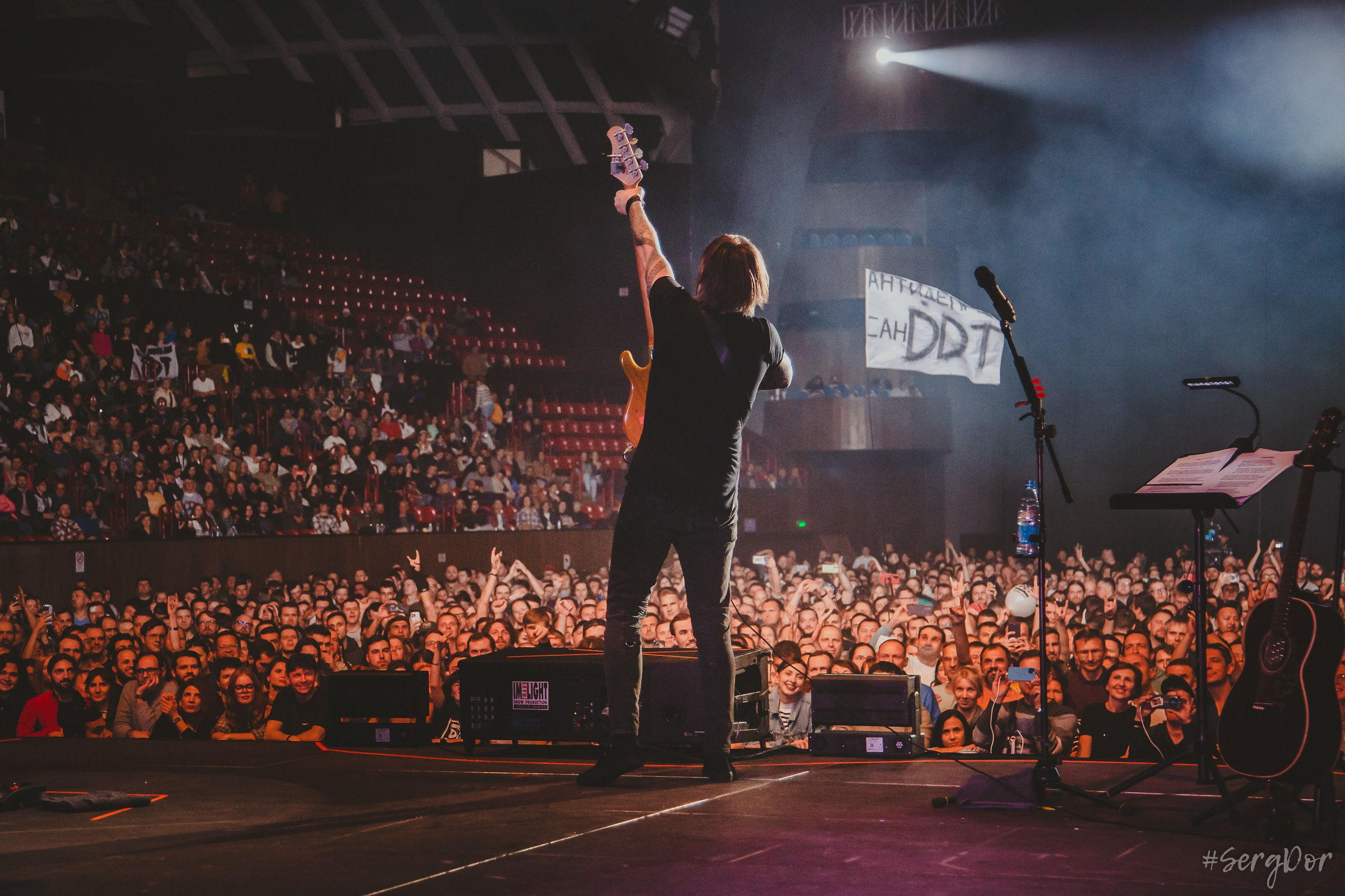 ДДТ, DDT, Ереван, 03.11.2024, СКК, Спортивно-концертный комплекс имени Карена Демирчяна, Երևան, Армения, большой концерт, 3 ноября 2024 года, Юрий Шевчук, SergDor, #SergDor