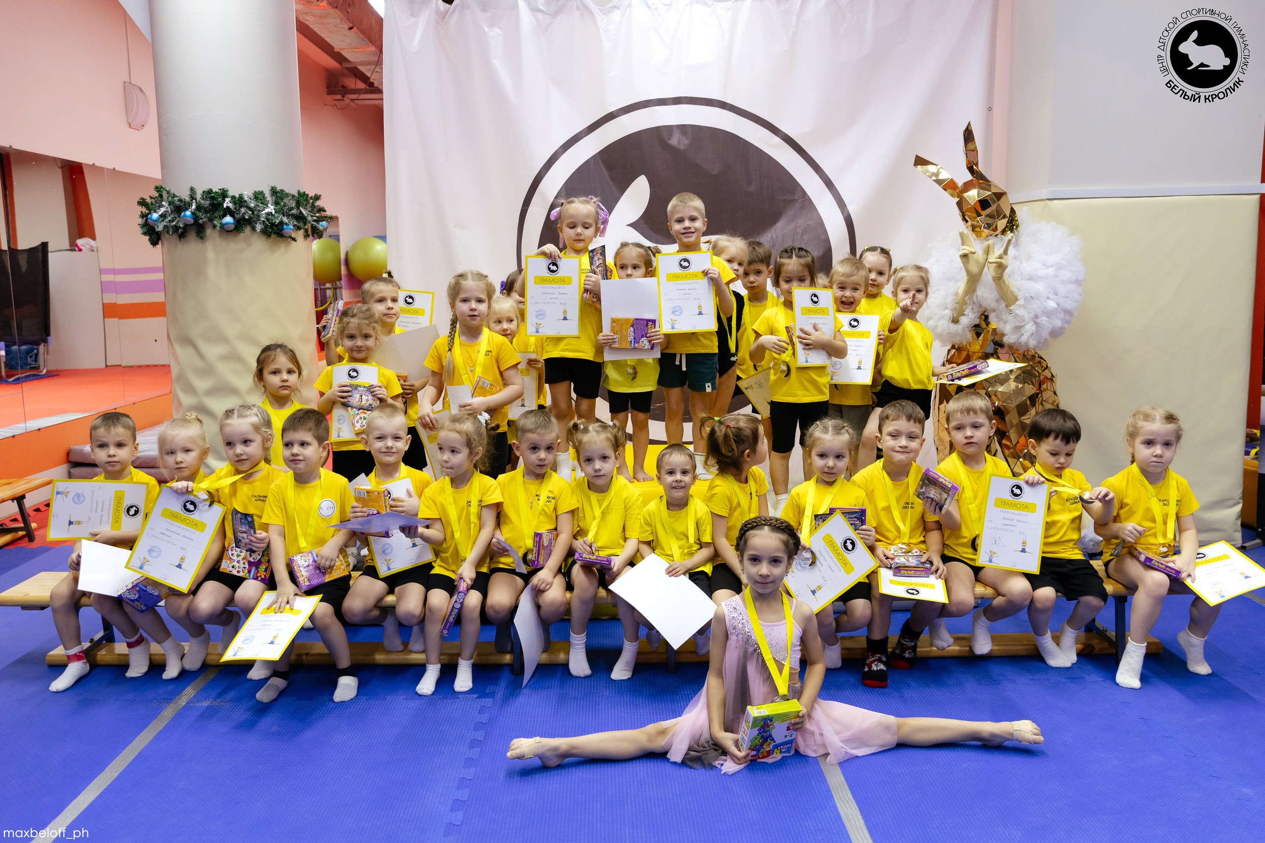 Белый кролик. Соревнования. Семейный фотограф — Макс Белогрудов