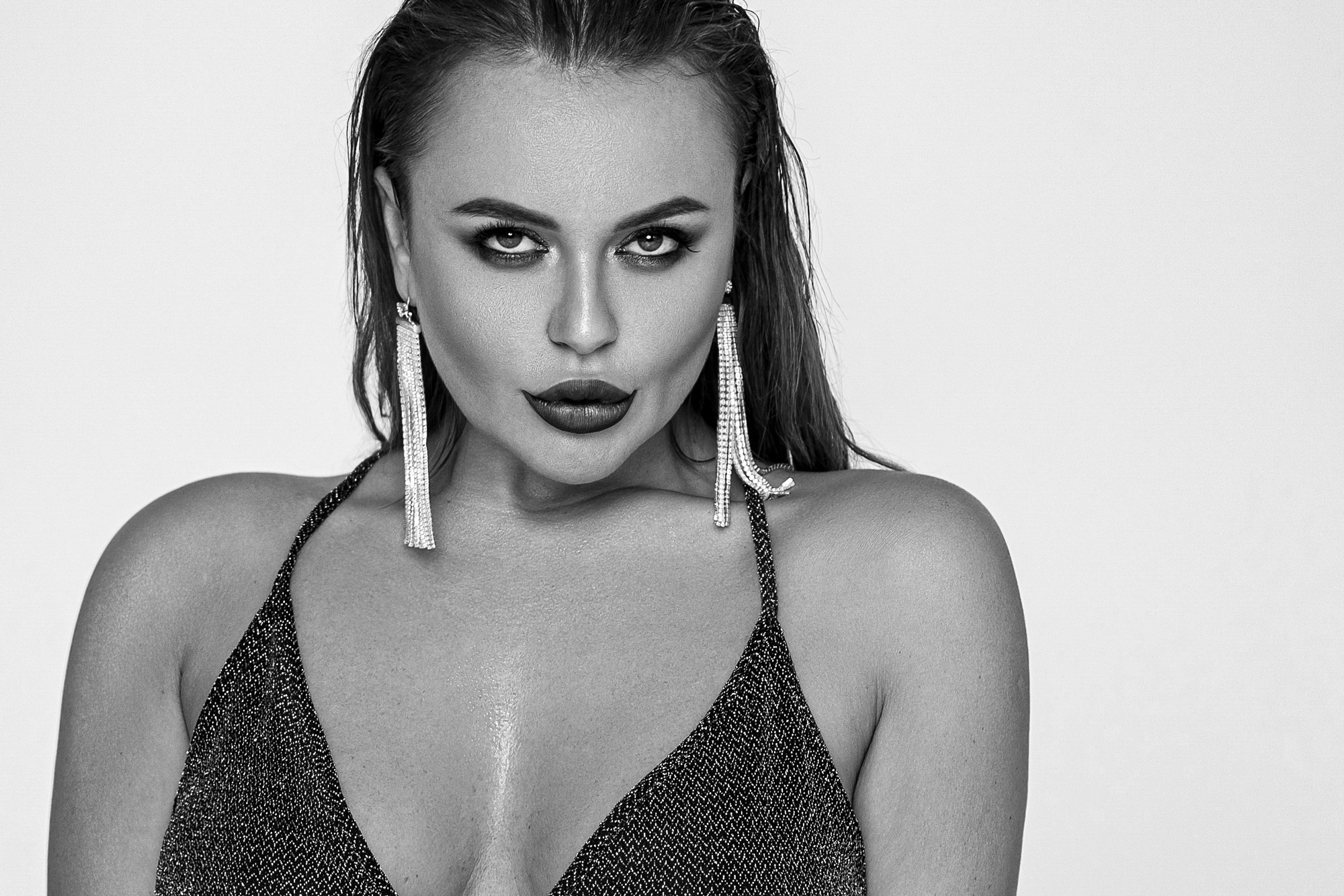 ЧБ классика портреты. Компания и фотошкола по созданию контента в Москве