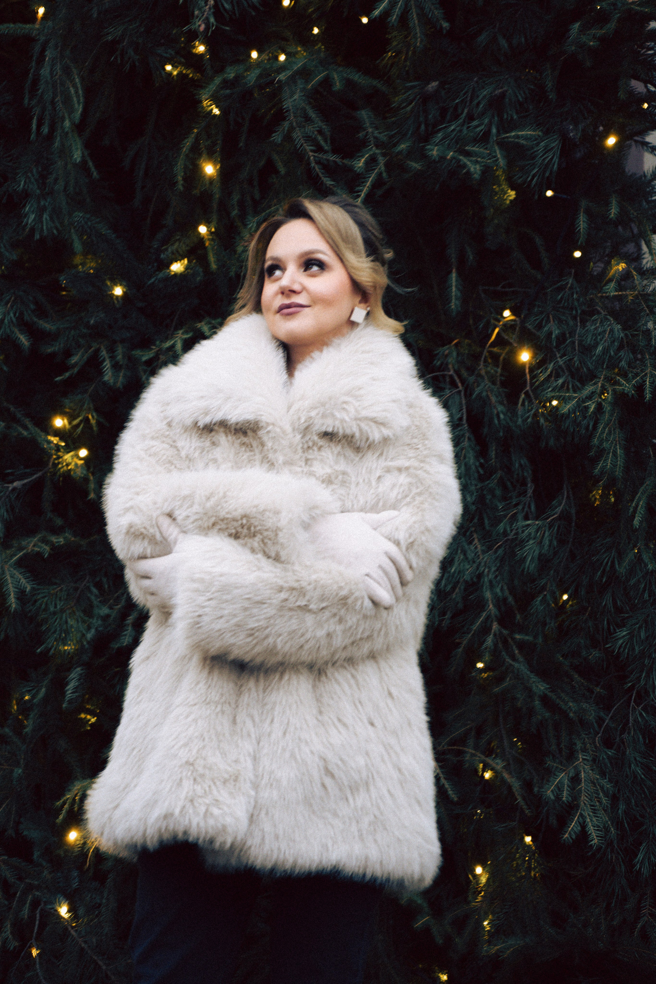 НОВОГОДНЯЯ ФОТОСЕСИИЯ В СТУДИИ ДЛЯ ДЕВУШКИ И ПРОГУЛКА ПО ЧЕРНЫШЕВСКОЙ. Профессиональный фотограф, Санкт-Петербург — Виктория Богомолова