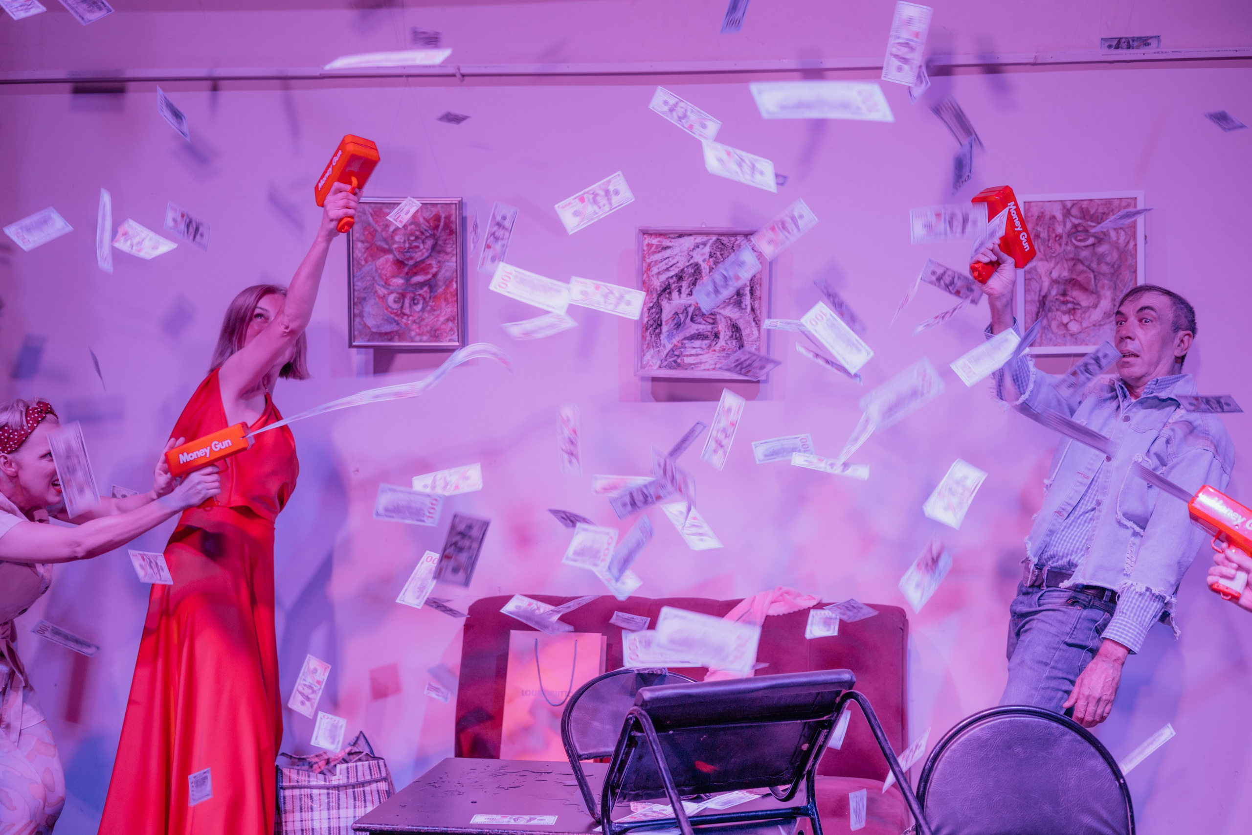 Дом актера «Денег много не бывает». Фотограф Марк Файзулин