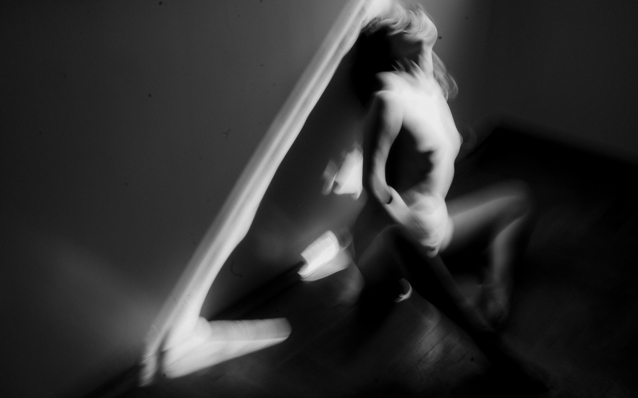 Обнажение. I am Diana, a portrait photographer. I take pictures around the world