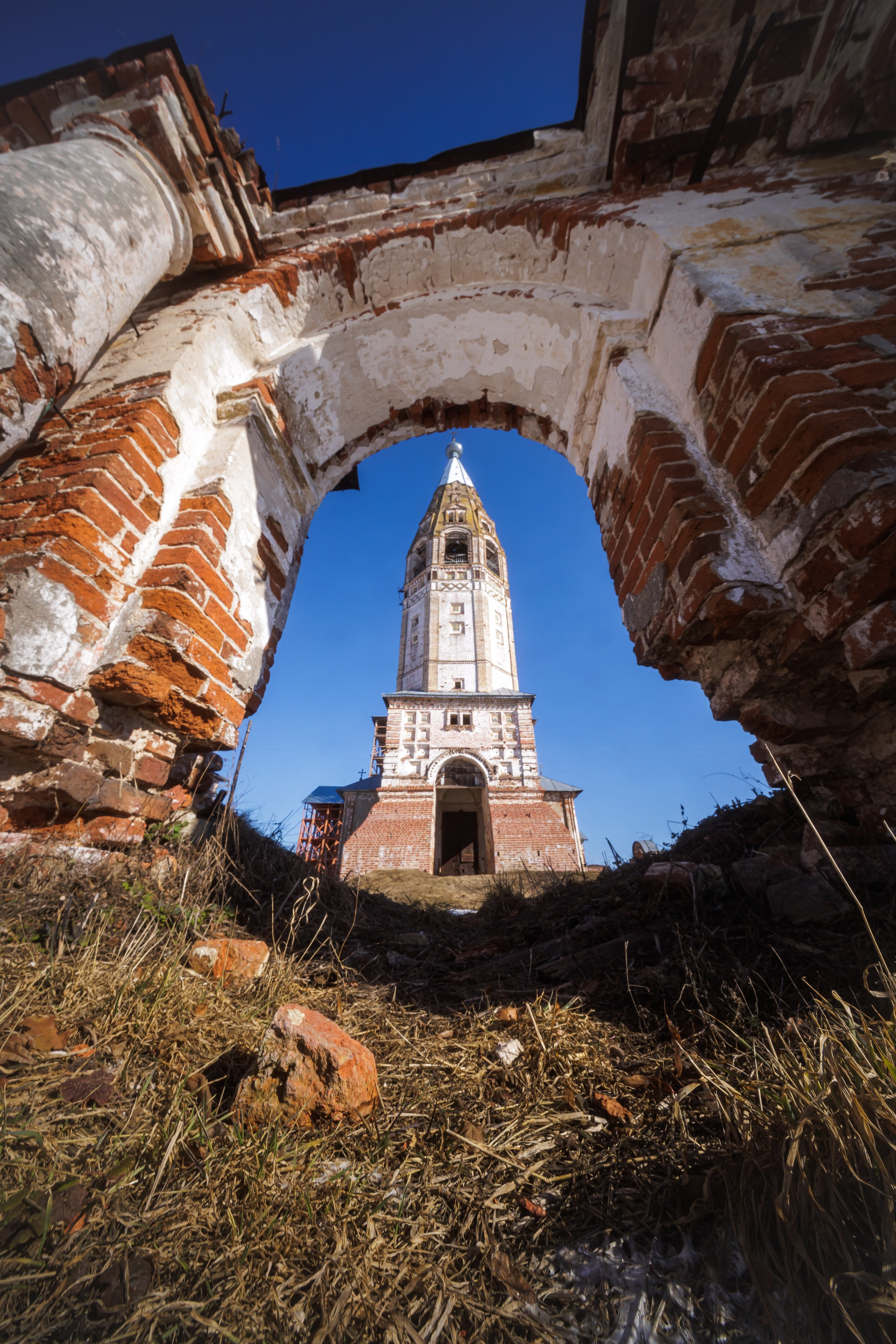 Архитектура — экстремальный угол съемки. Владимир Петухов — фотограф в г. Кинешма. Оператор FPV