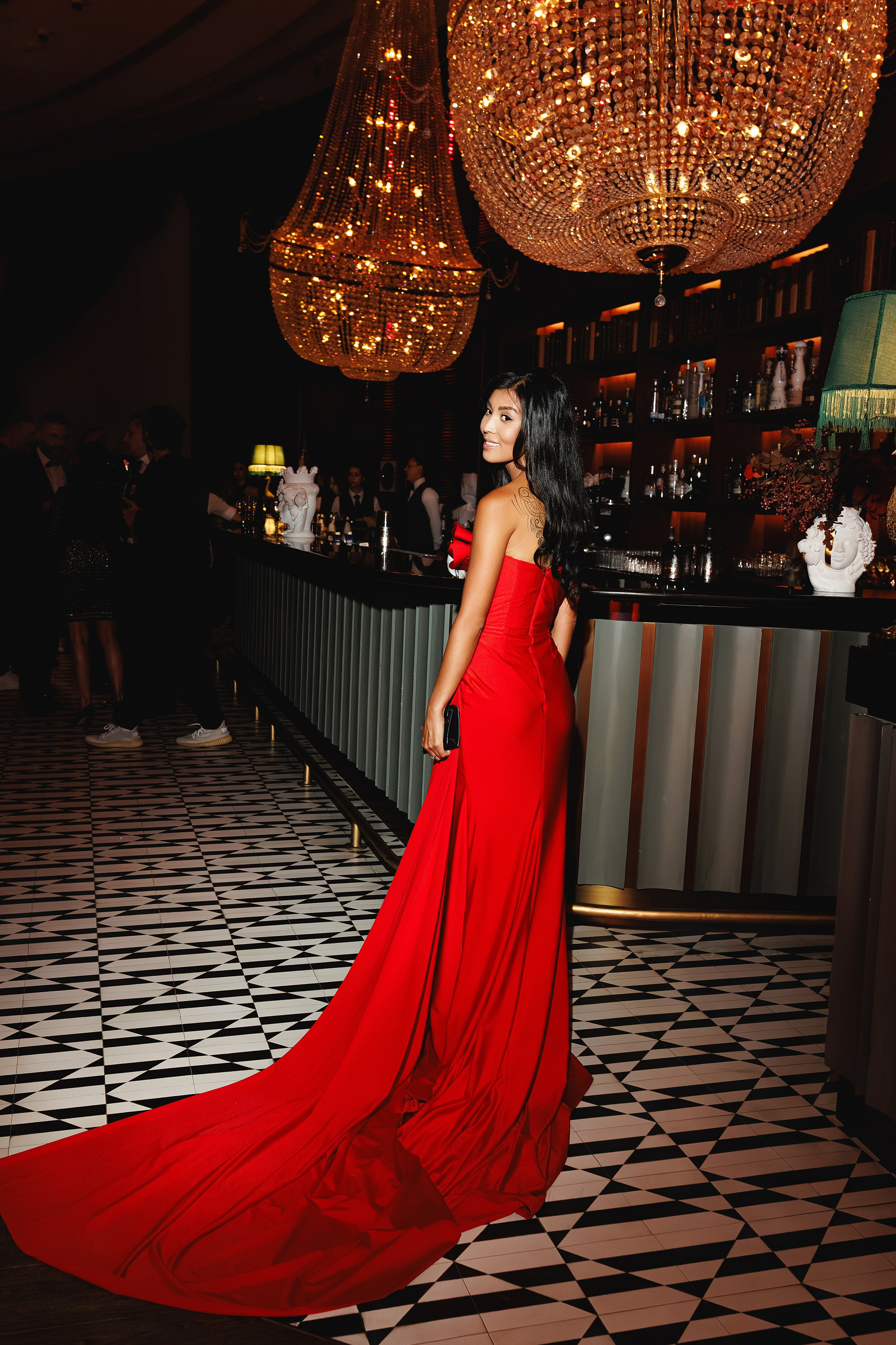 Event Photography Dubai Opera — Vision PRO Birthday at Belcanto Restaurant. Evgen Yatsenko — Photographer in Dubai