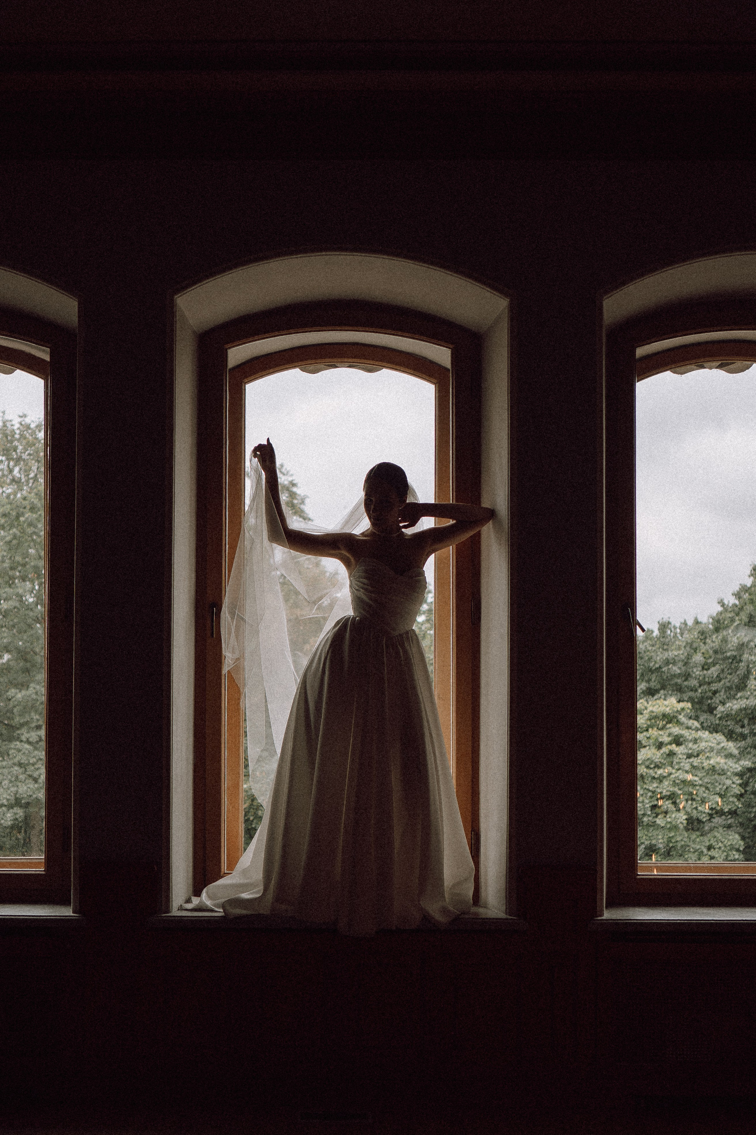 СВАДЕБНАЯ ПРОГУЛКА В САНТК-ПЕТЕРБУРГЕ (ИСАКИЕВСКИЙ СОБОР, ЗИМНЯЯ КАНАВКА, ЭРМИТАЖ И БОЛЬШАЯ МОРСКАЯ УЛИЦА). Профессиональный фотограф, Санкт-Петербург — Виктория Богомолова