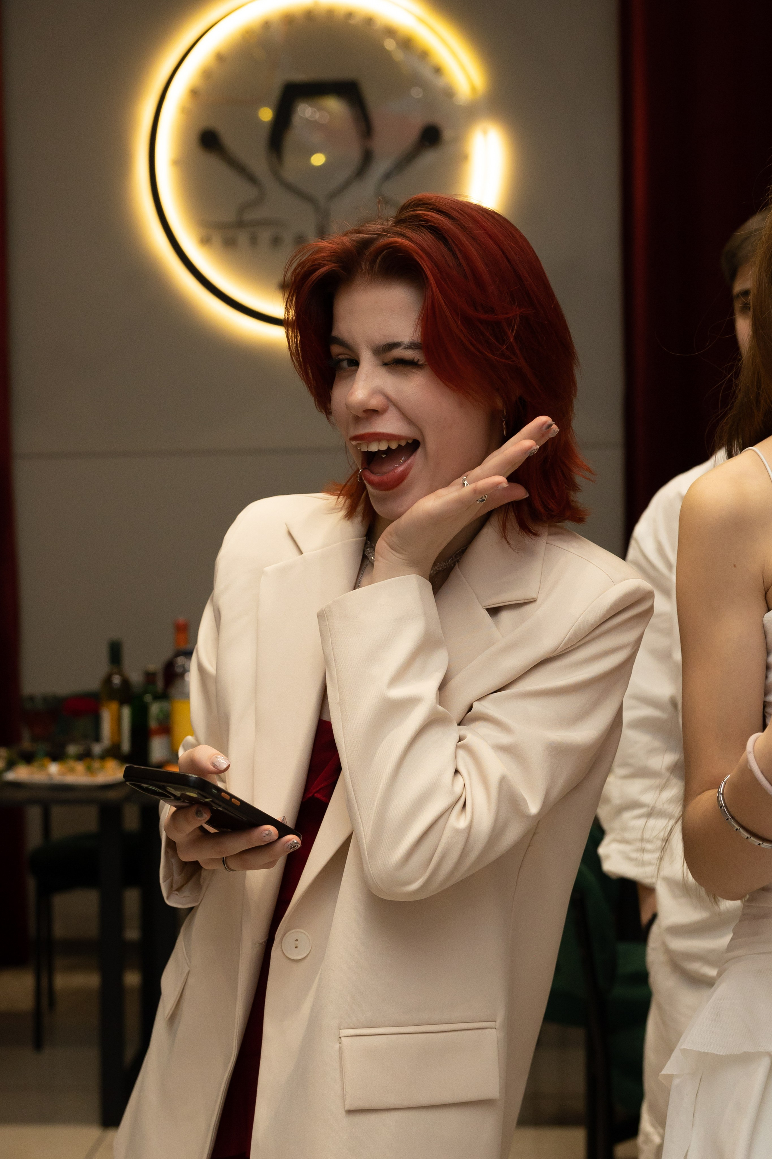 День рождение Марии, иммерсивный ужин. Семейный и женский фотограф, стильный репортаж в г. Новосибирск