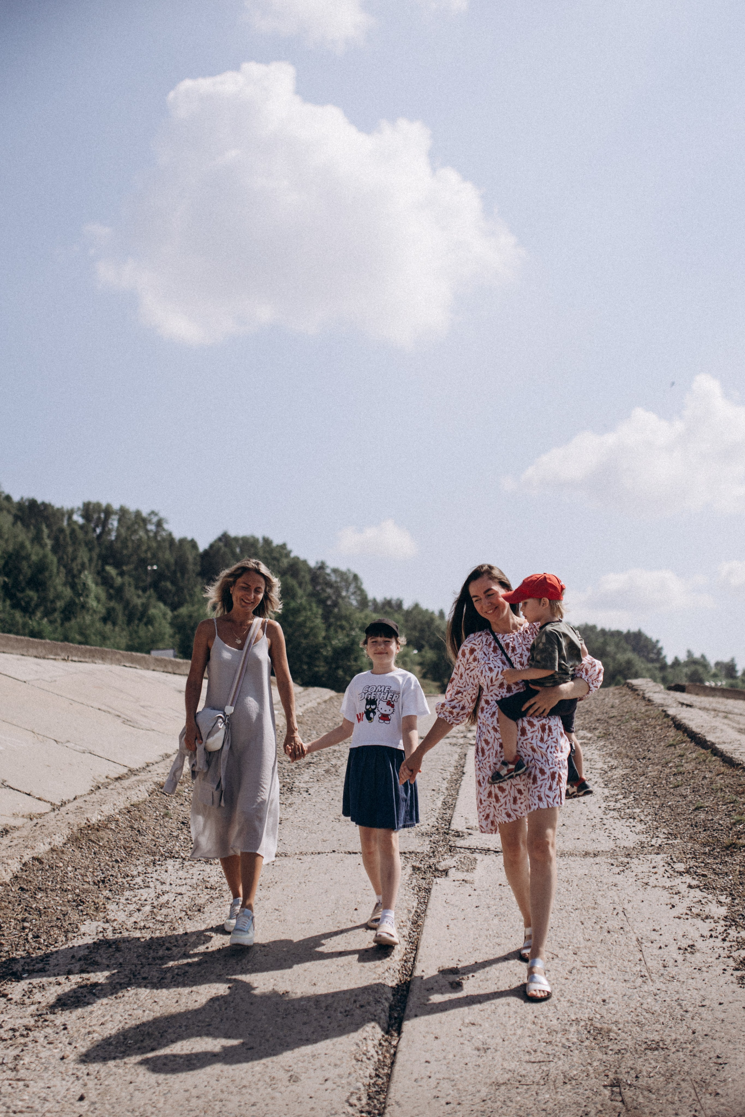Томские каникулы Оли, Насти, Максима и Тани. Семейный фотограф в Томске Зарина Азизбаева