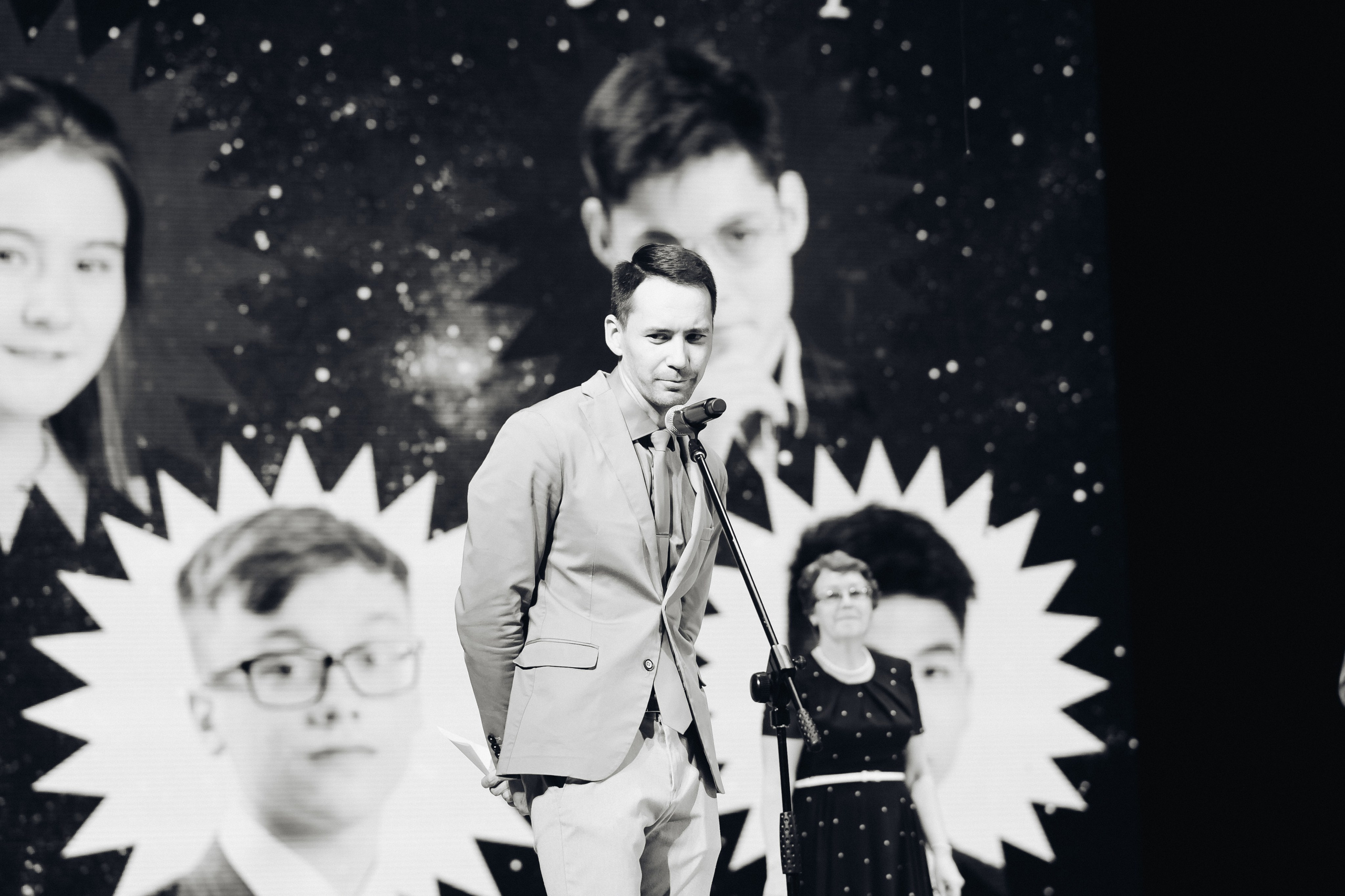 Вручение аттестатов 14 Гимназия. Свадебный и семейный фотограф в Улан-Удэ