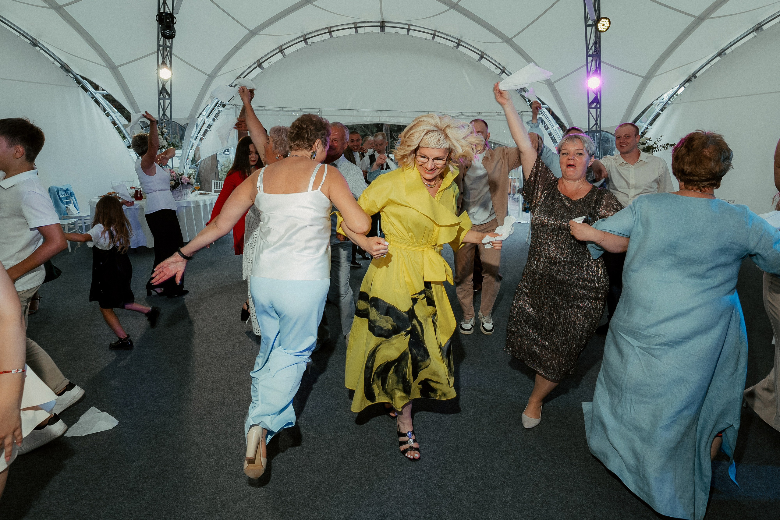 Антон и Оксана. Фотограф Никита Анкудинов. Москва — Чебоксары — Казань