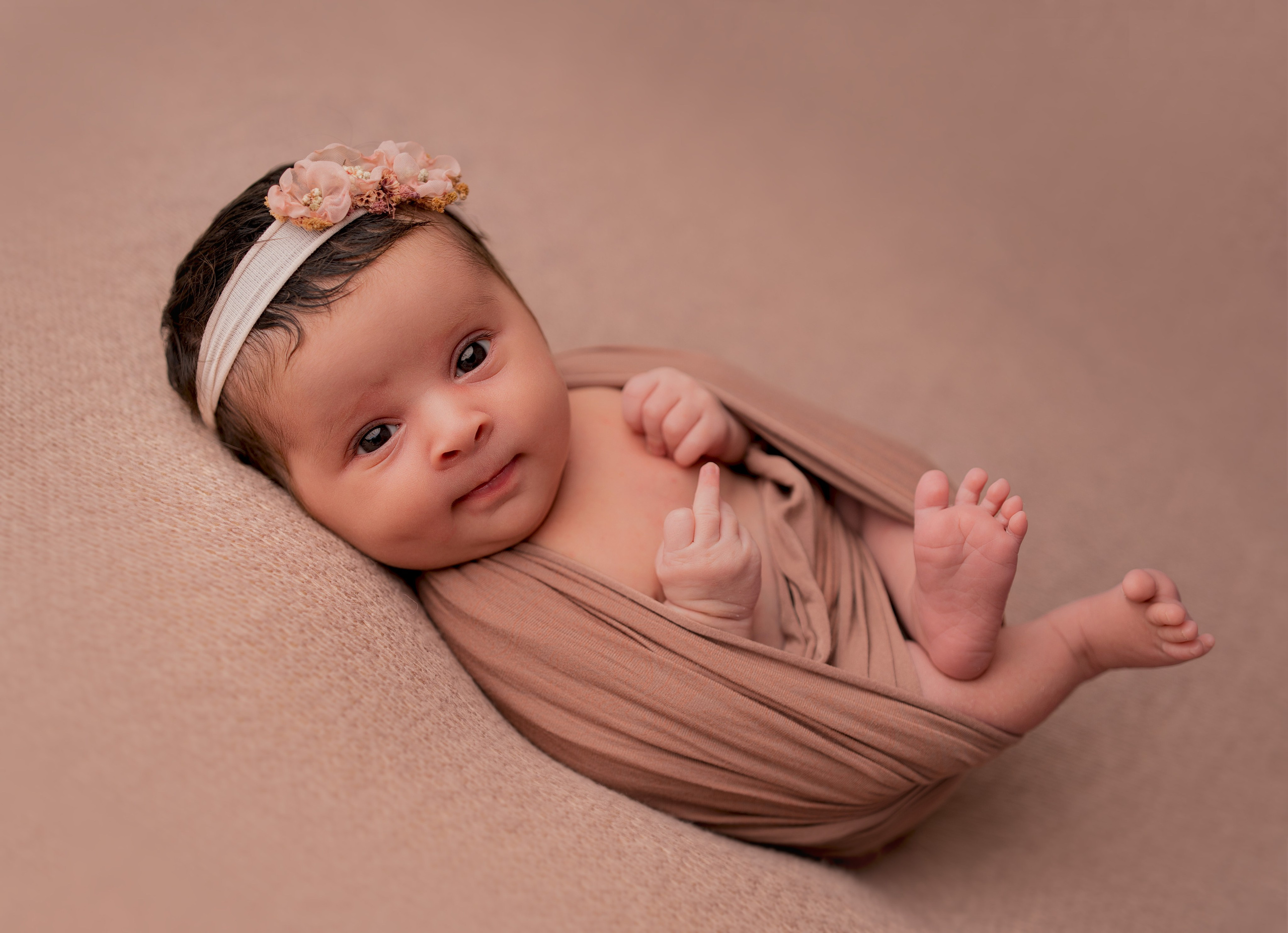 Фотограф новорожденных в Нижнем Новгороде - профессиональная фотосессия для новорожденных, уютные и милые снимки малышей, создание уникальных образов и воспоминаний для родителей. Специалист по детской фотографии предлагает услуги по съемке новорожденных в комфортной обстановке, обеспечивая безопасность и тепло для вашего малыша.