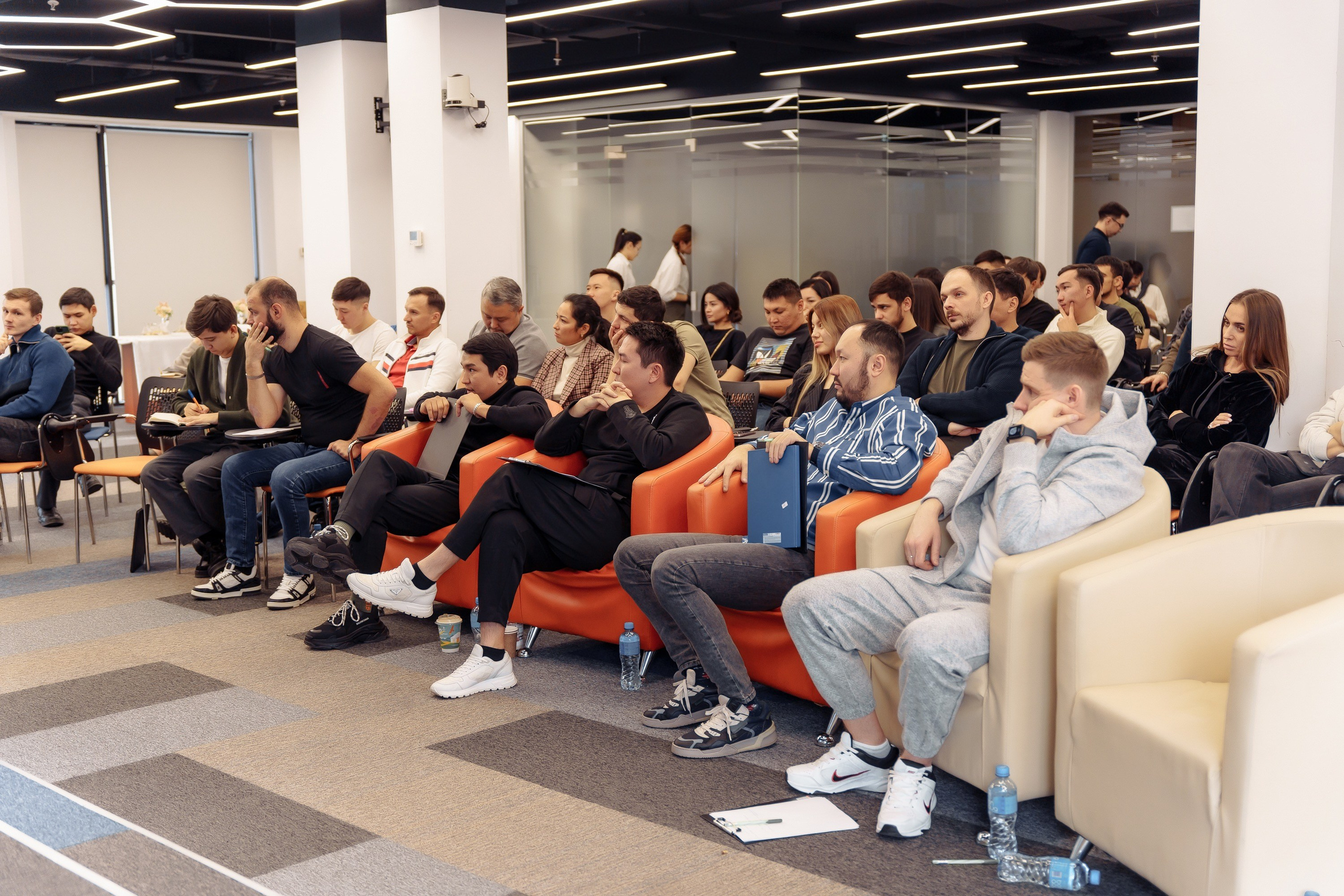 Открытый мастермайнд бизнес-клуба предпринимателей «999». Профессиональный фотограф в городе Астана Копанев Данил