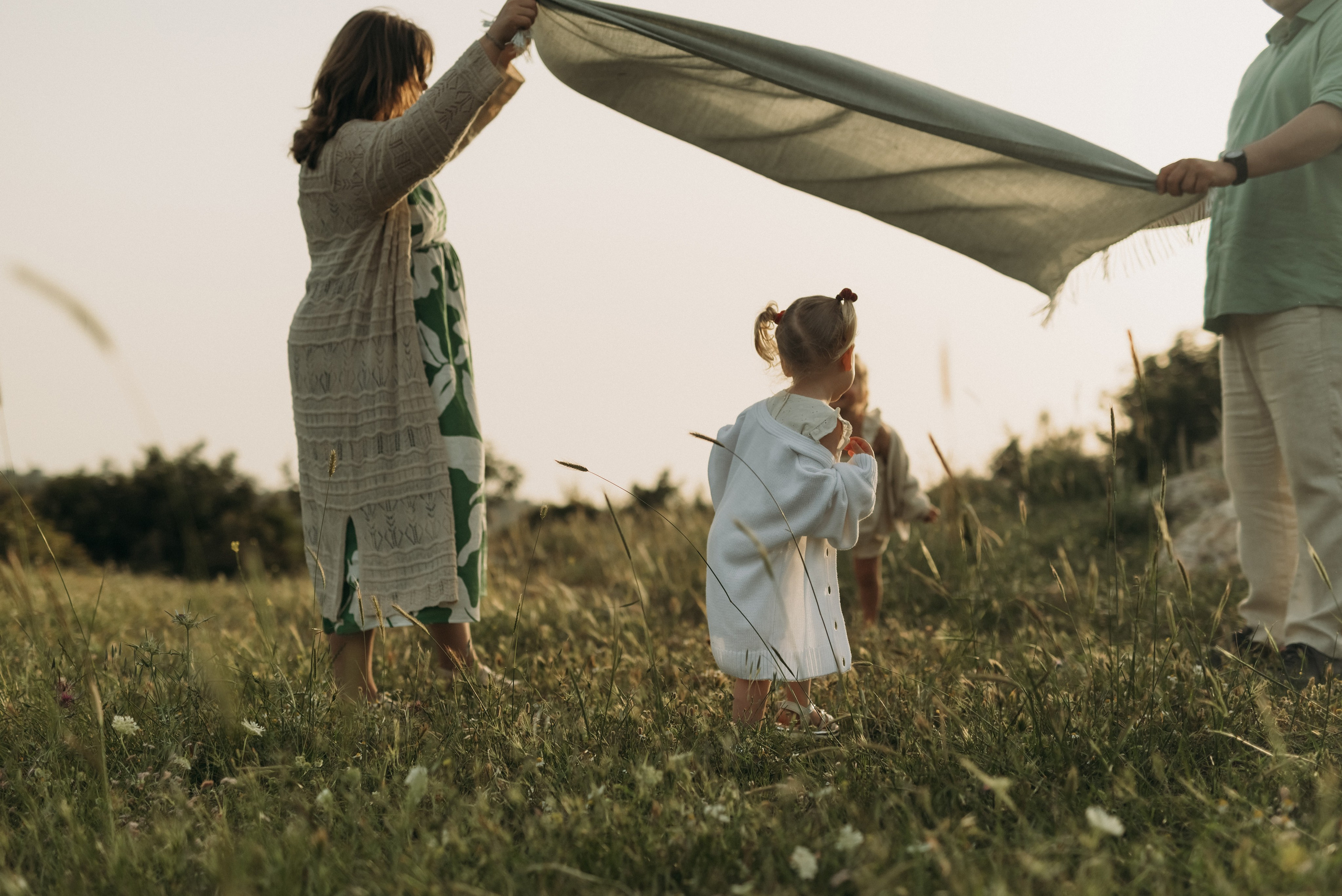 Family: Iryna, Vlad, Yasmin & Arina. Family photographer in Israel | Alesya Superfin
