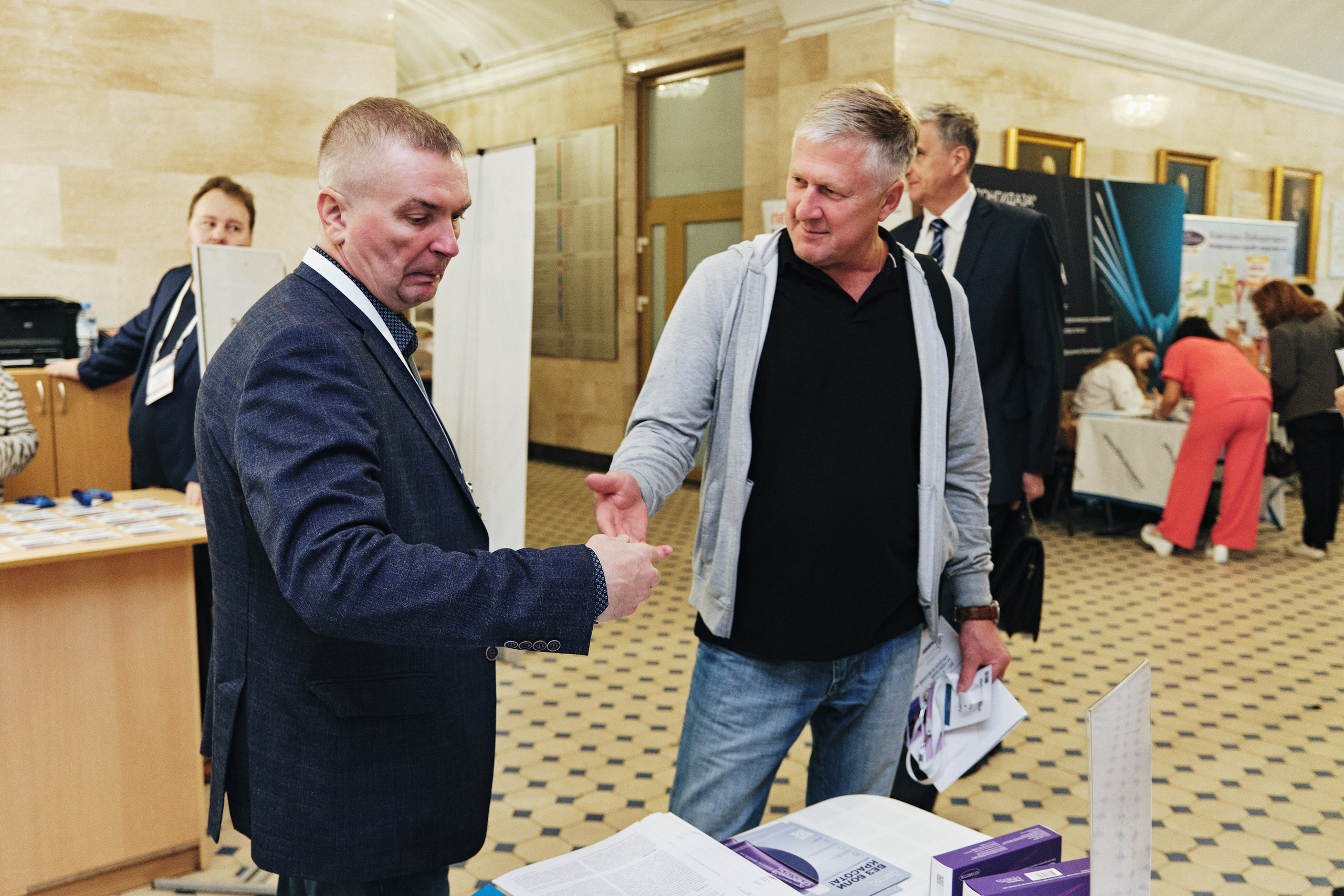 Репортажная фотосъемка Невского урологического форума в Санкт-Петербурге. Семейные и свадебные фотосессии в СПб, в студии, на улице, на природе