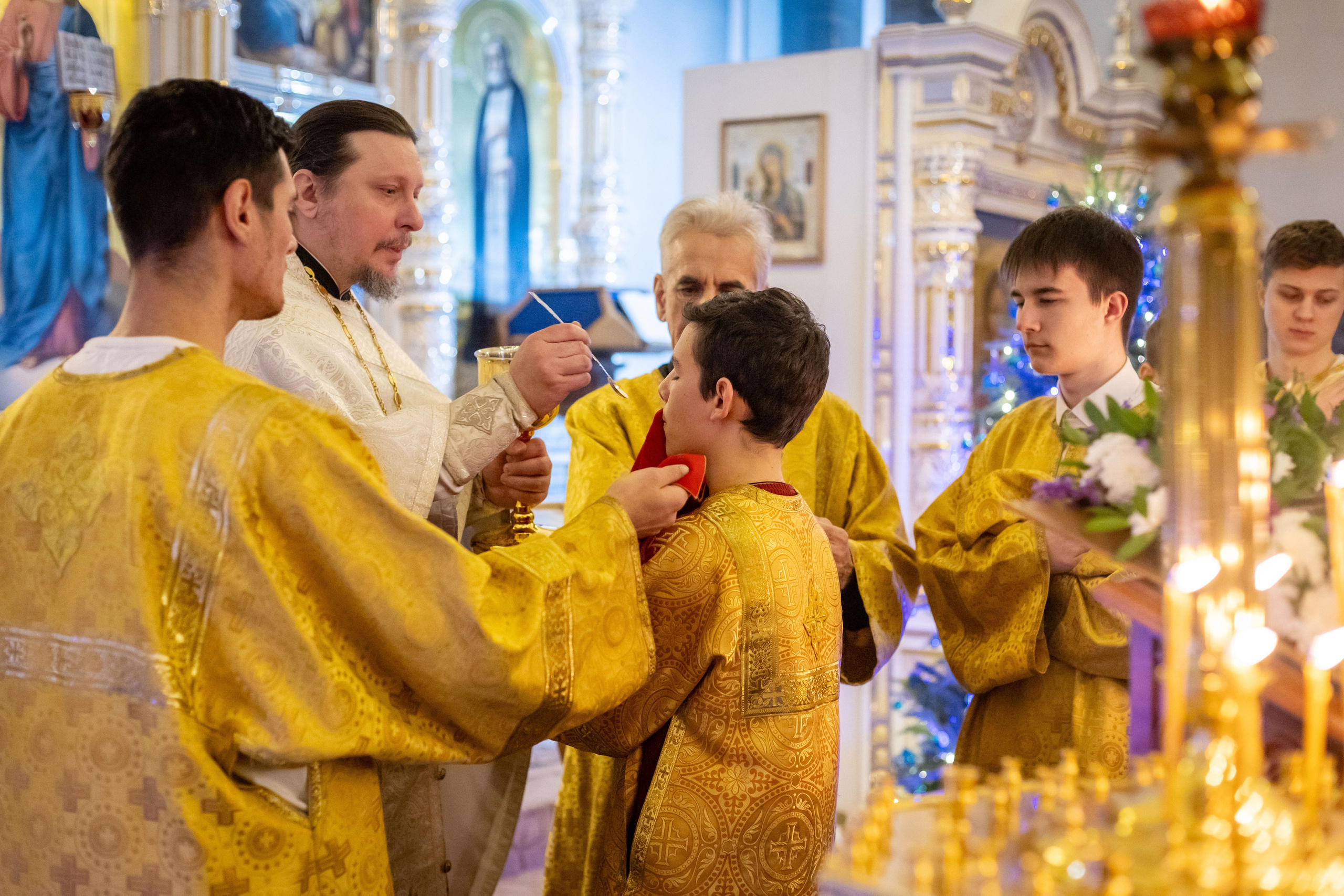 Рождество Владимирский храм с Красное. Семейный и детский фотограф Анна Петракова