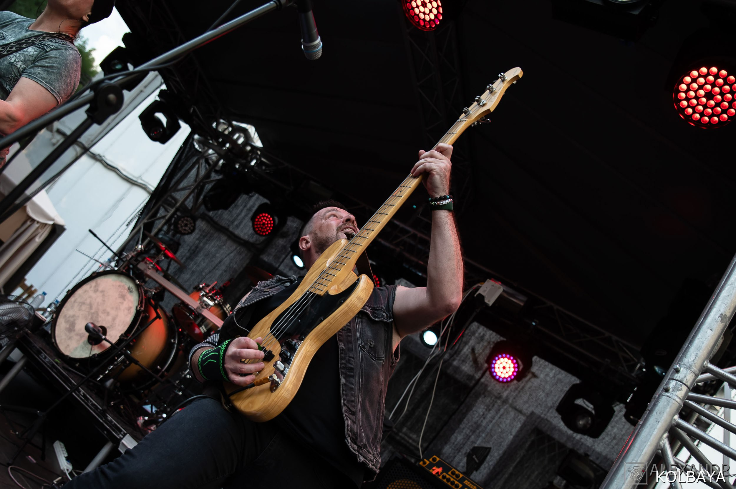 Фоторепортаж с мэшап концерта группы Черный Обелиск 4 июля 2024 года. Концертный и театральный репортажный фотограф в Москве Александр Колбая