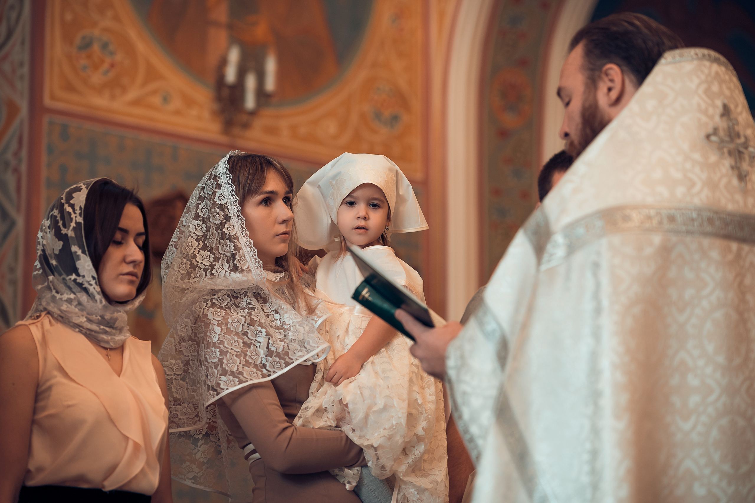 Крещение Таисии Храм Иоанна Предтечи. Фотограф на Крещение и Венчание в Красноярске Рамазанова Юлия