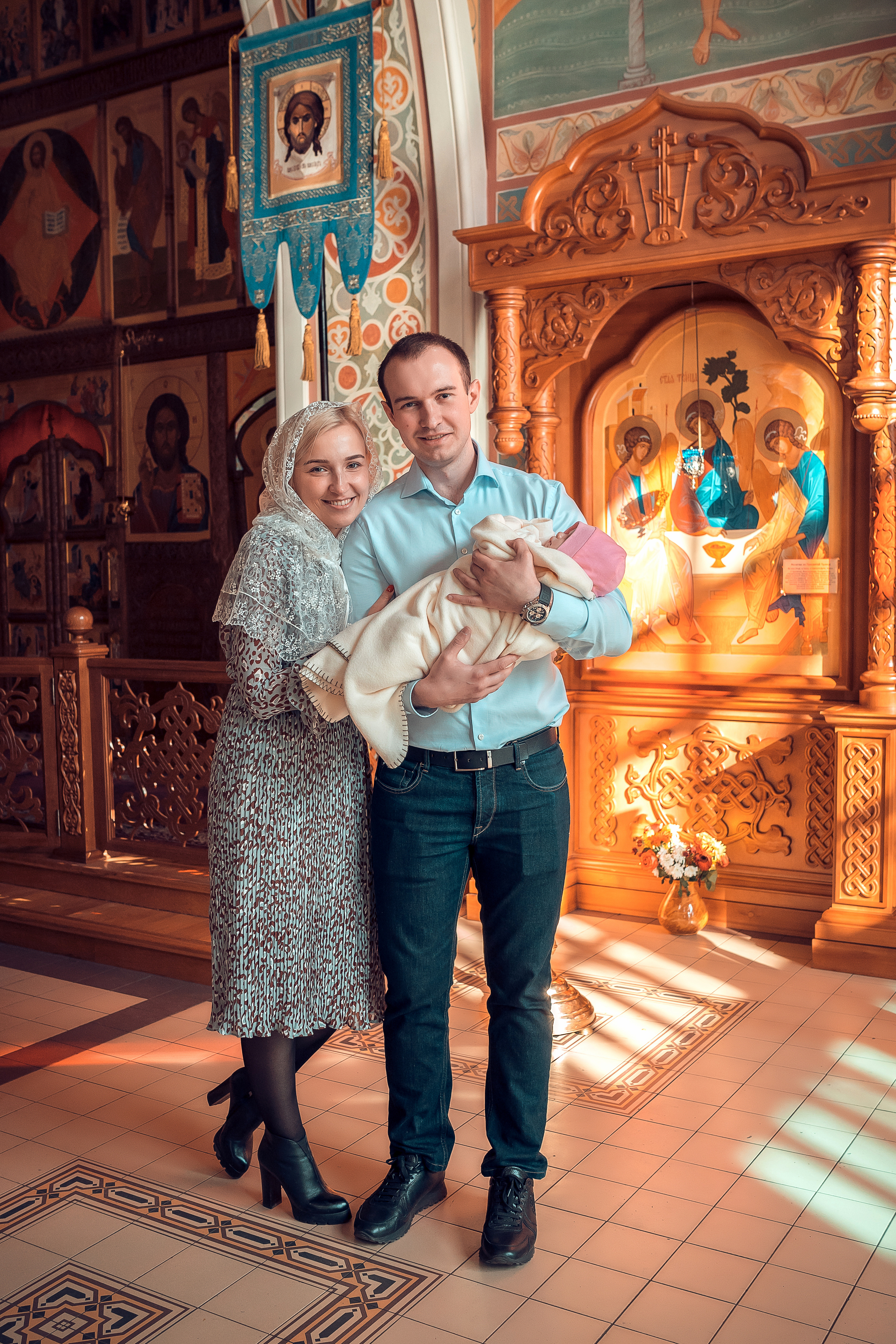 Крещение Екатерины Храм Иоанна Предтечи. Фотограф на Крещение и Венчание в Красноярске Рамазанова Юлия